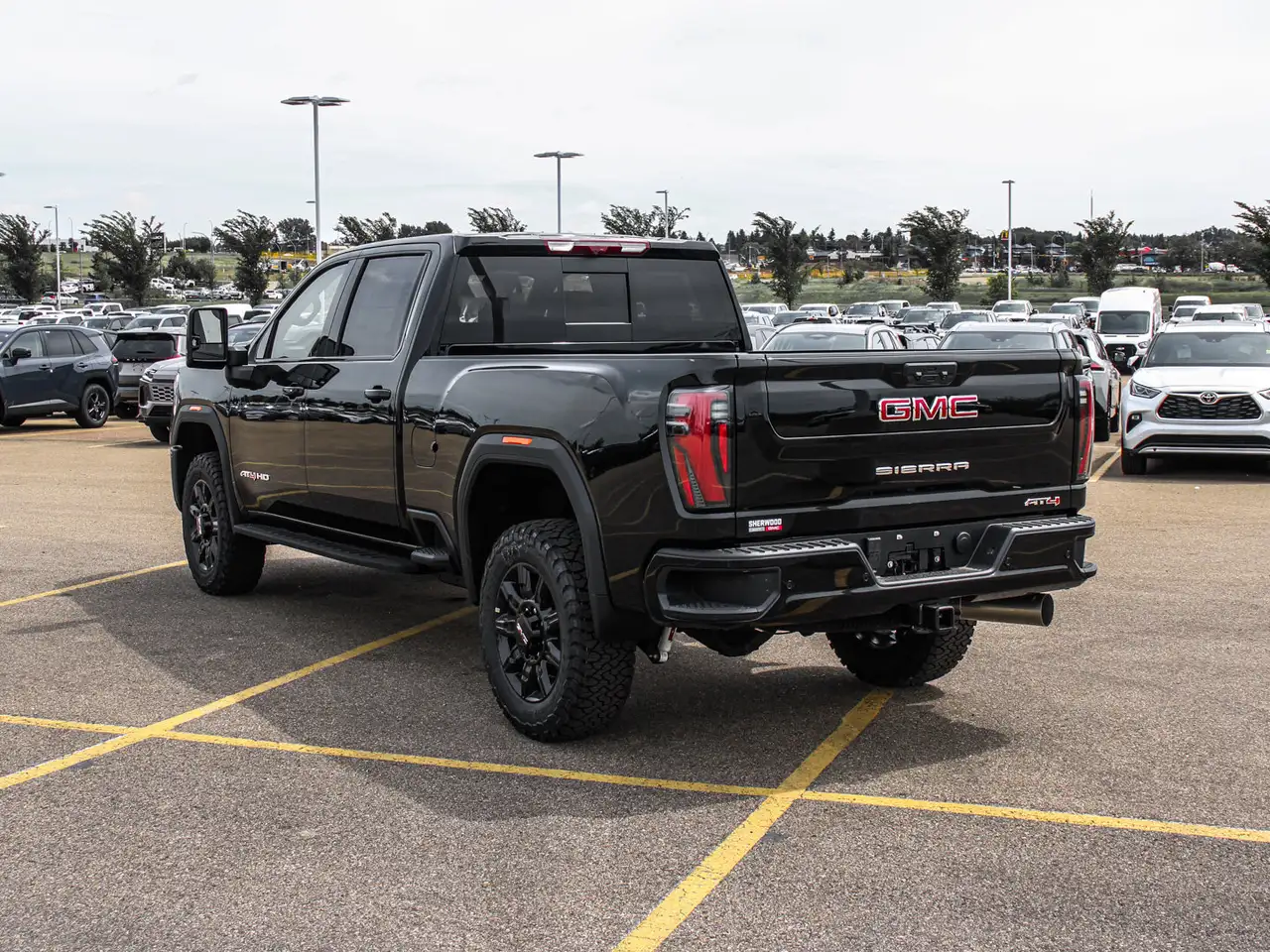 GMC Sierra 3500HD photo GMC Sierra 3500HD