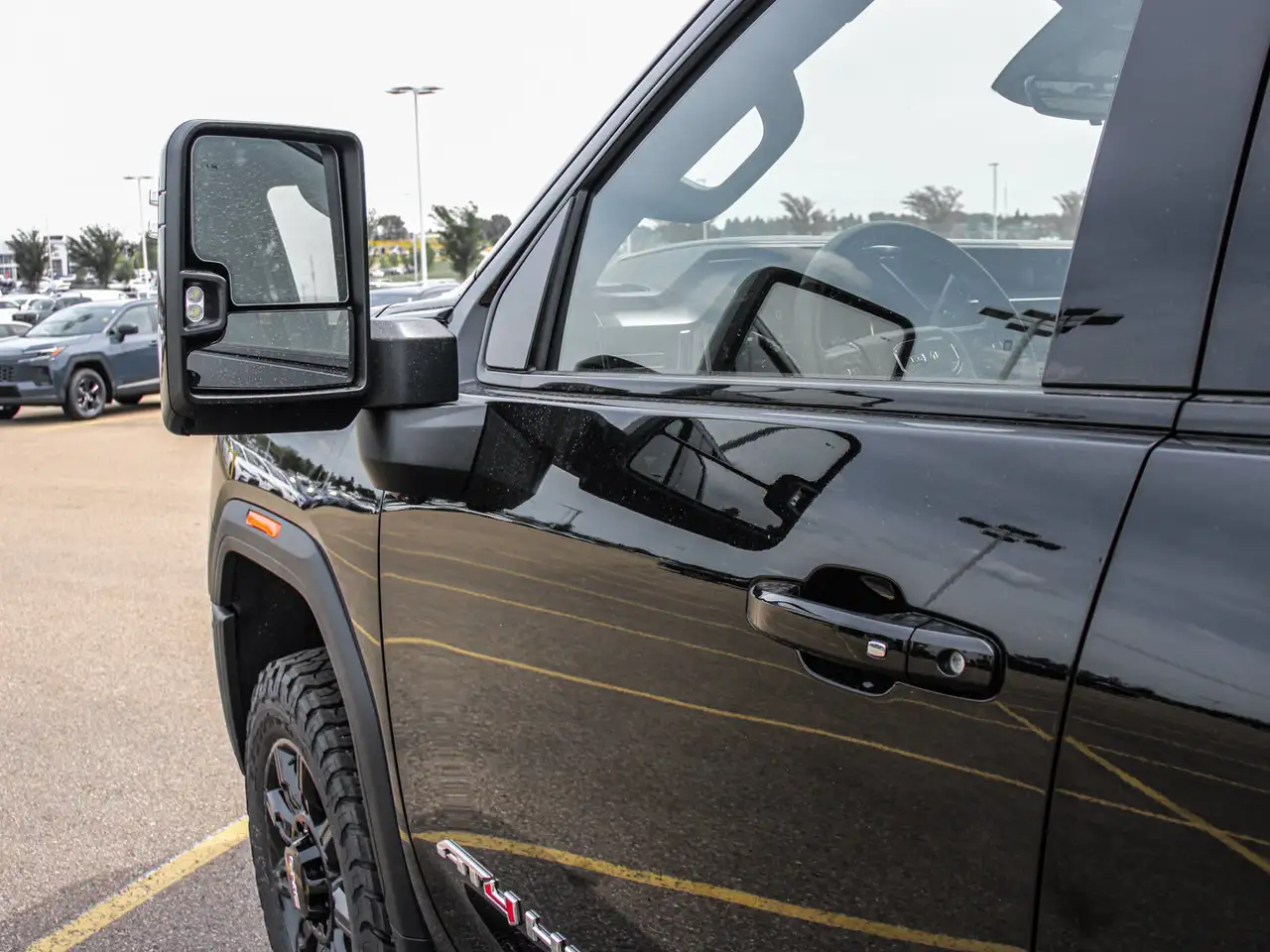 GMC Sierra 3500HD photo GMC Sierra 3500HD
