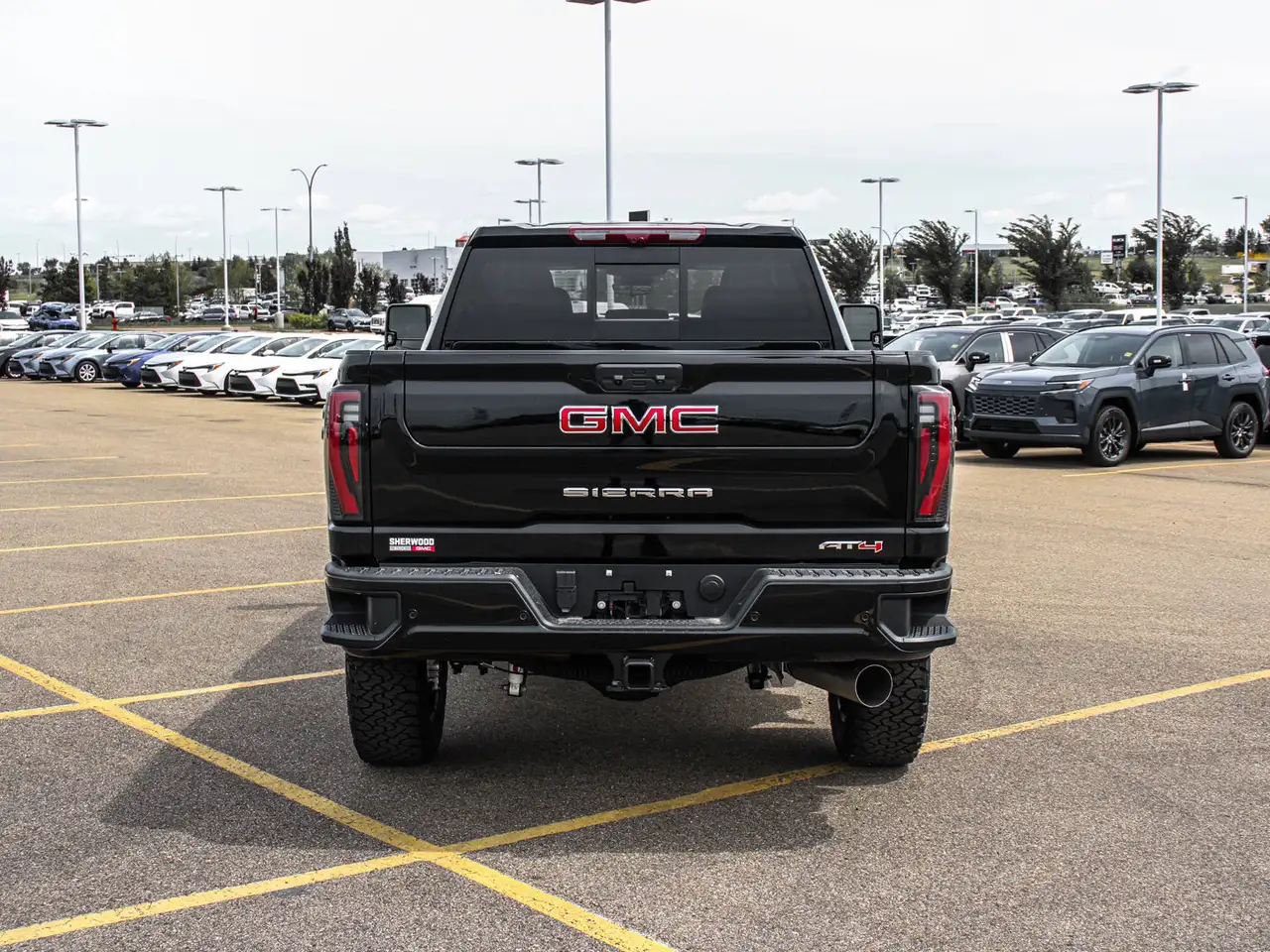 GMC Sierra 3500HD photo GMC Sierra 3500HD