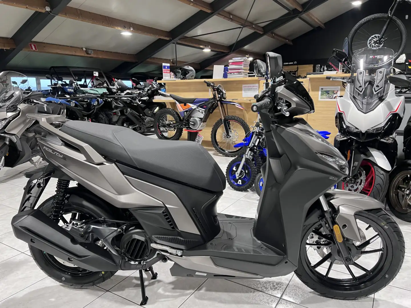Kymco Agility 125 S Bronze - 1