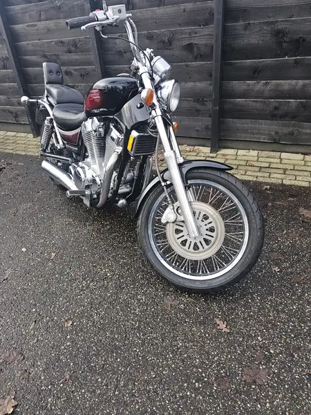 Suzuki VS 1400 - foto 3