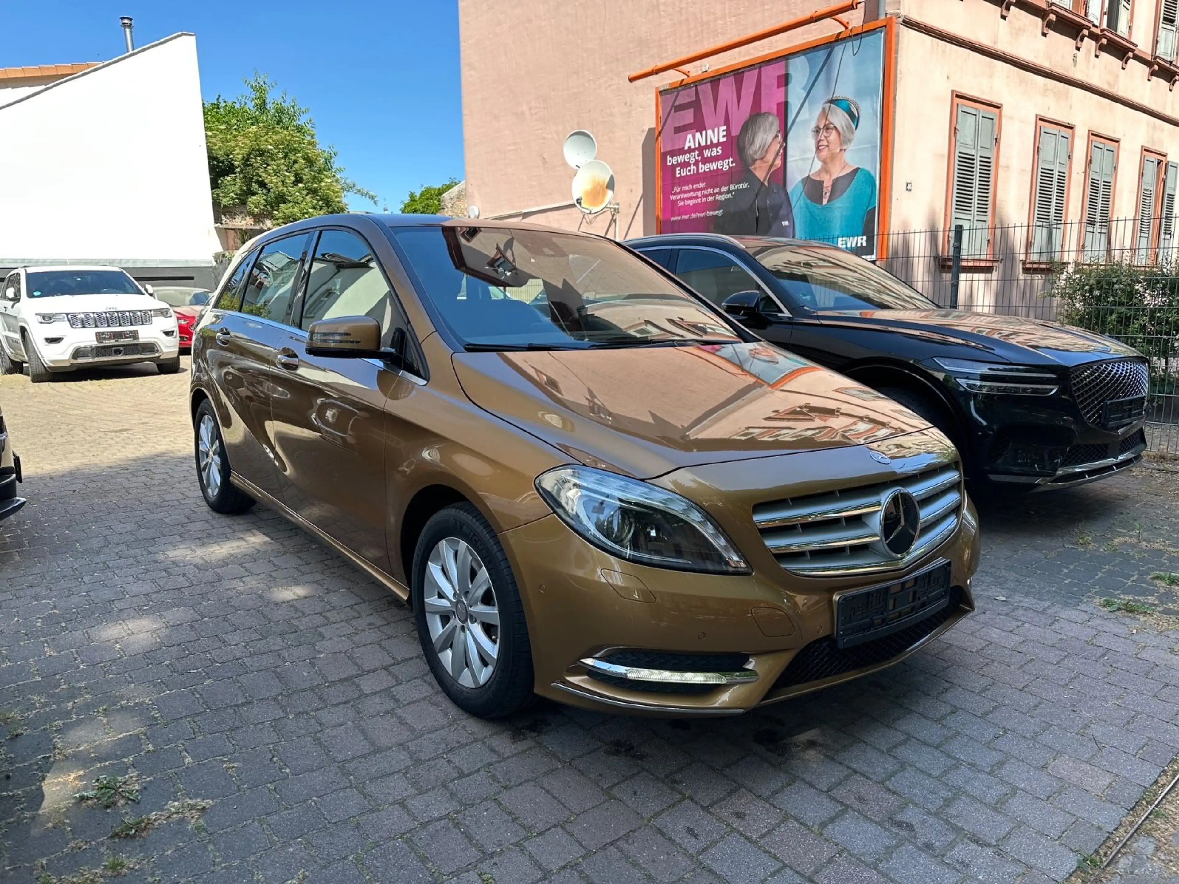 Mercedes-Benz B 200 CDI Leder/ Navi/ Kamera / 1.Hand !!