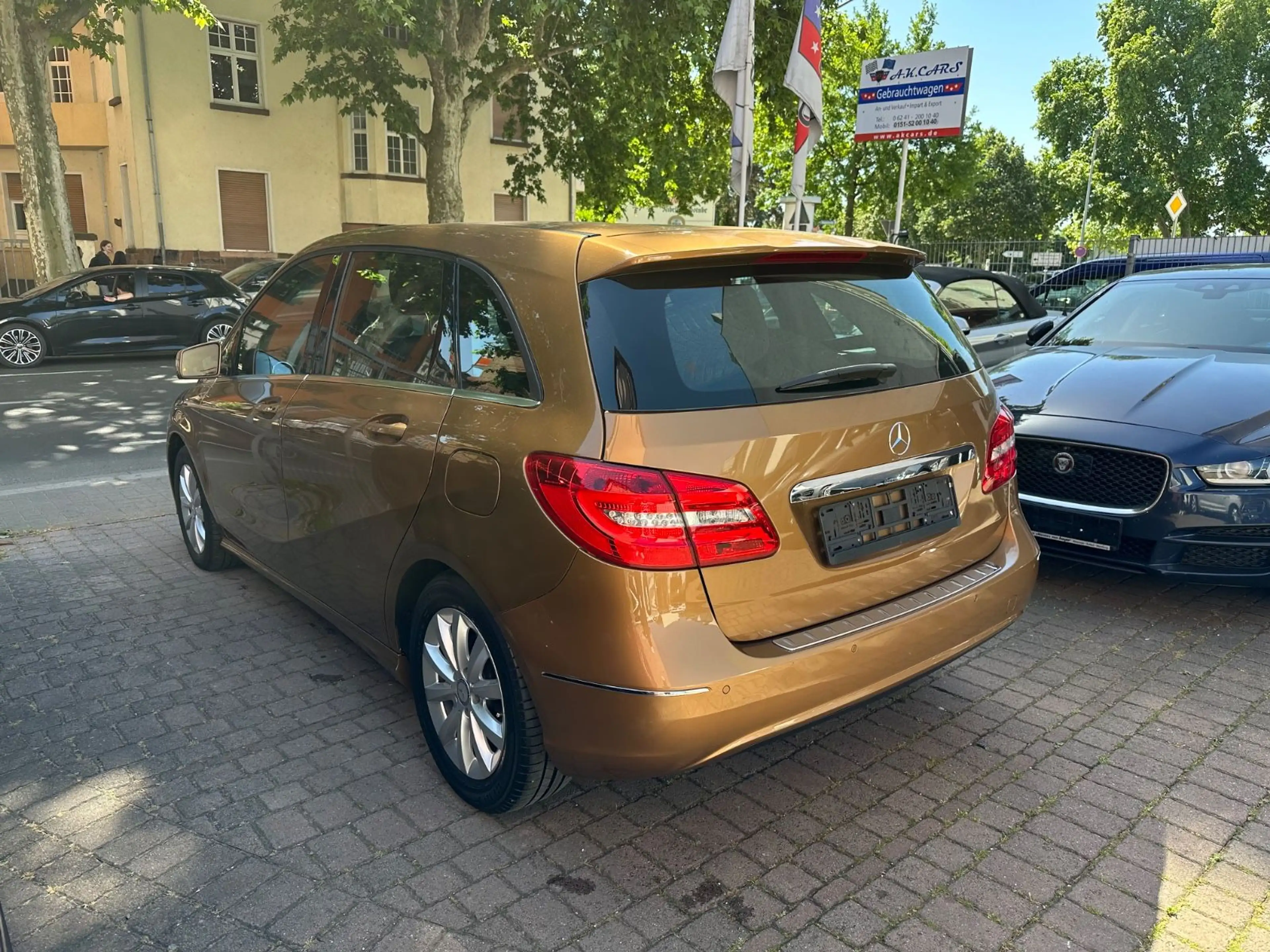Mercedes-Benz B 200 CDI Leder/ Navi/ Kamera / 1.Hand !! — photo 8