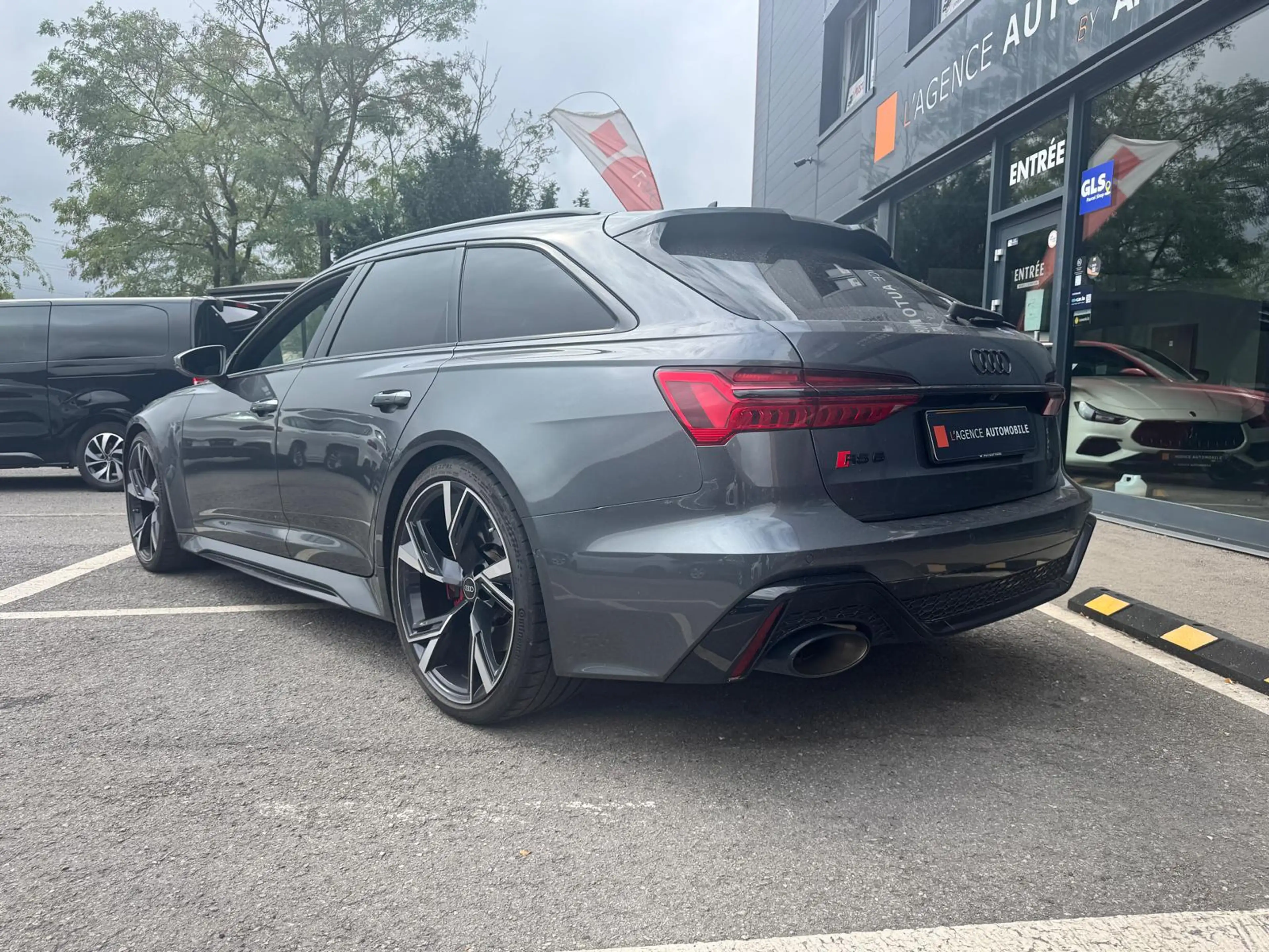 Audi RS6 RS6 PERFORMANCE / TVA RECUP / 1ER OWNER / JUSQU'A 36 MOIS DE GARANTIE — photo 7