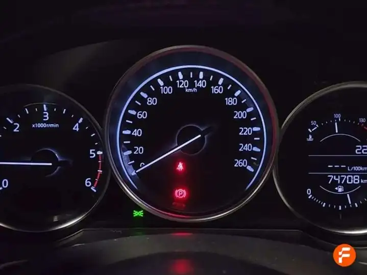 Mazda 2017, foto 16