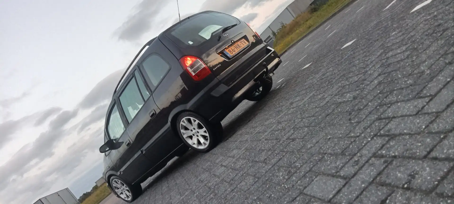 Opel Zafira 1.8-16V Comfort Negru - 2