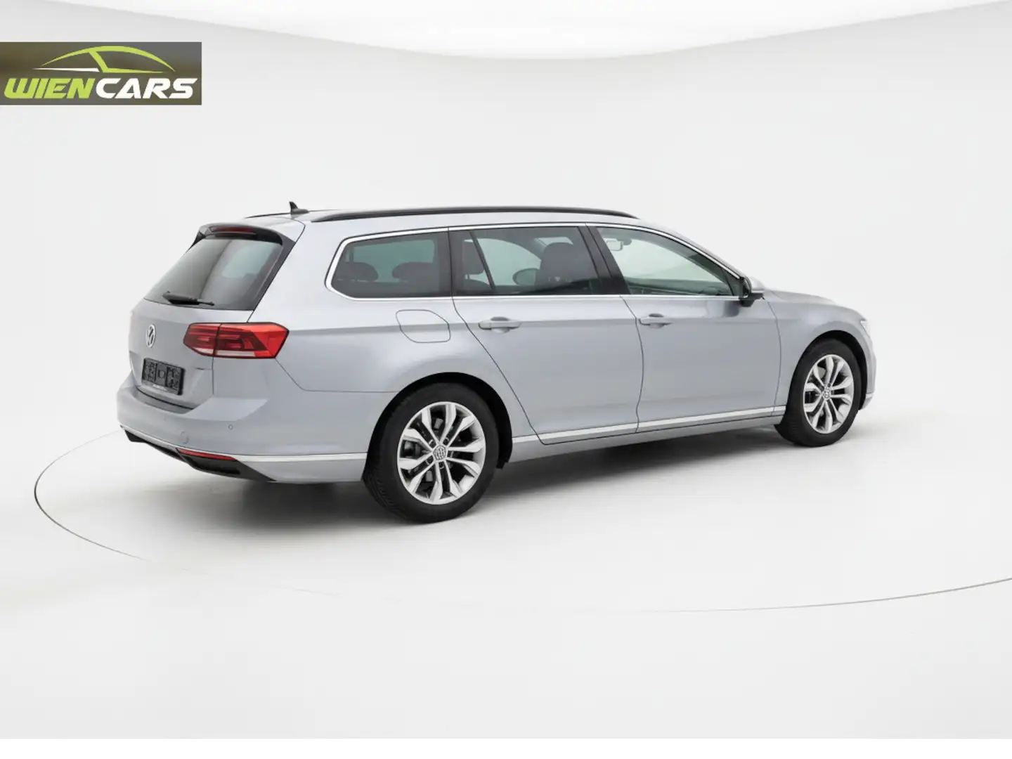 Volkswagen Passat Variant Business 2.0 TDI SCR DSG*LED*NAVI Grau - 2