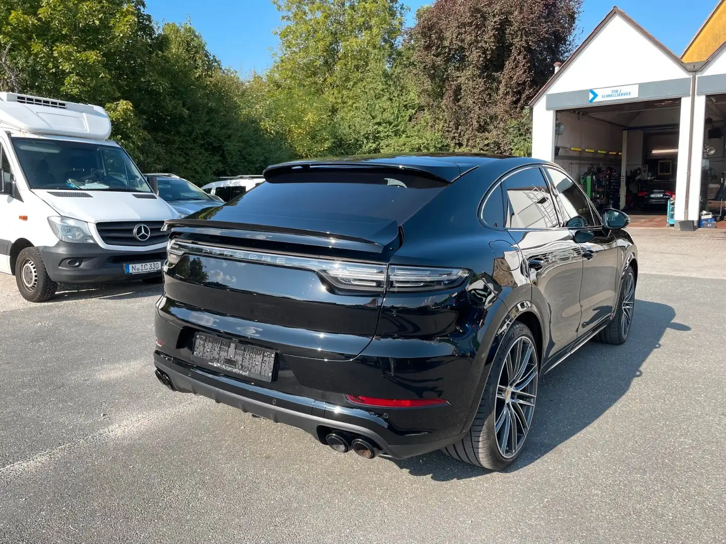 Porsche Cayenne -COUPE/VOLL/APPROVED GARANTIE/KERAMIK-BRE Schwarz - 2
