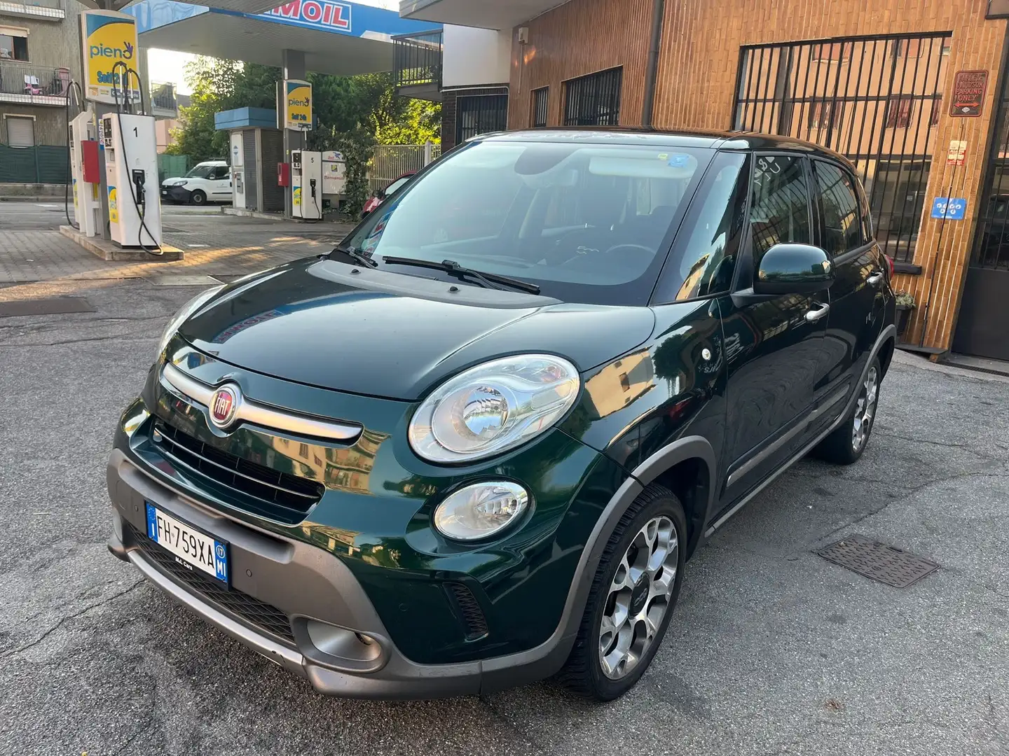 Fiat 500L 1.3 mjt Trekking 95cv dualogic Verde - 1