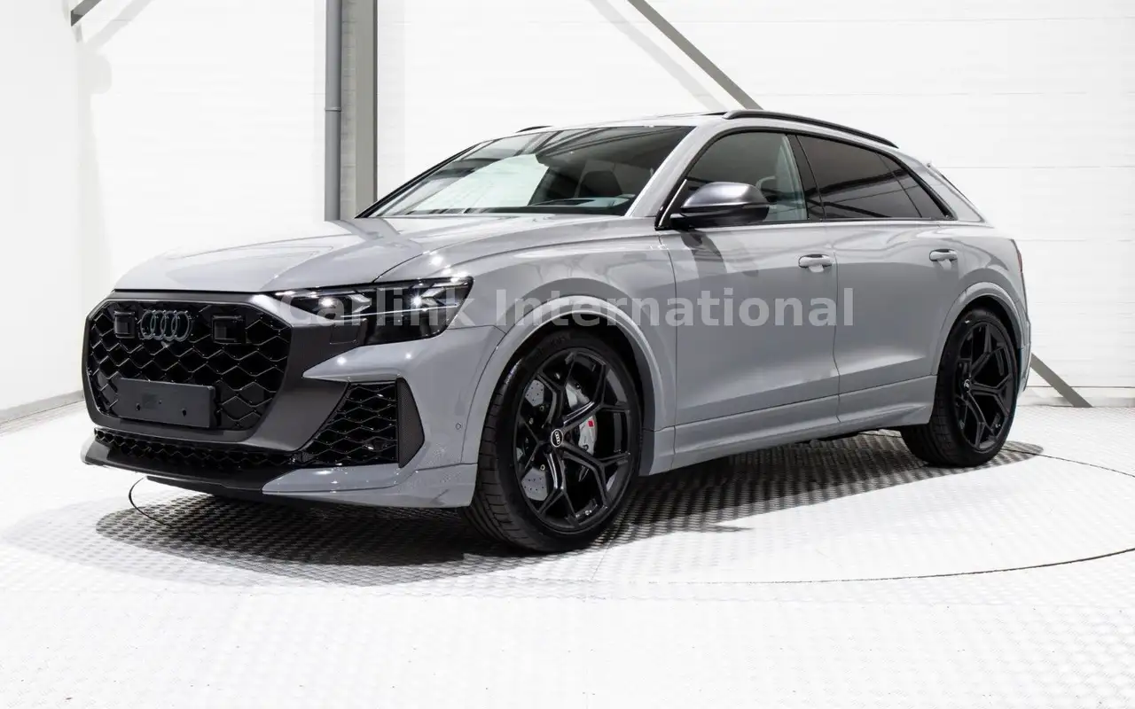 Audi RS Q8