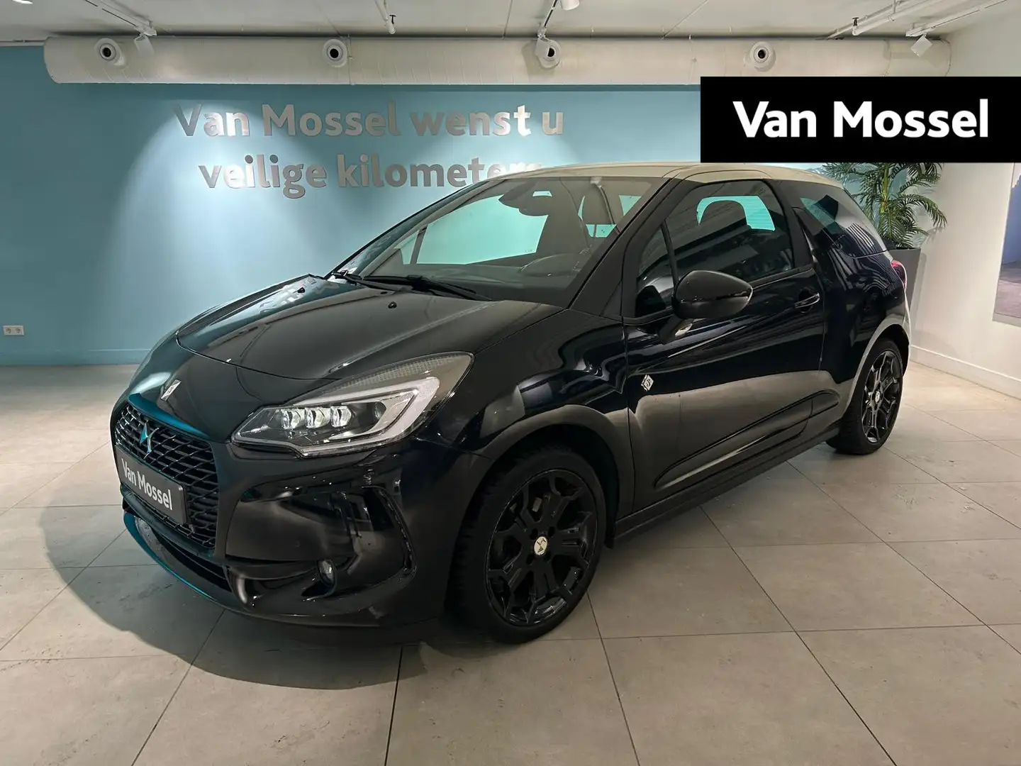 DS Automobiles DS 3 1.2 PureTech Café Racer 110PK | NAVI | CLIMA | CAM Zwart - 1