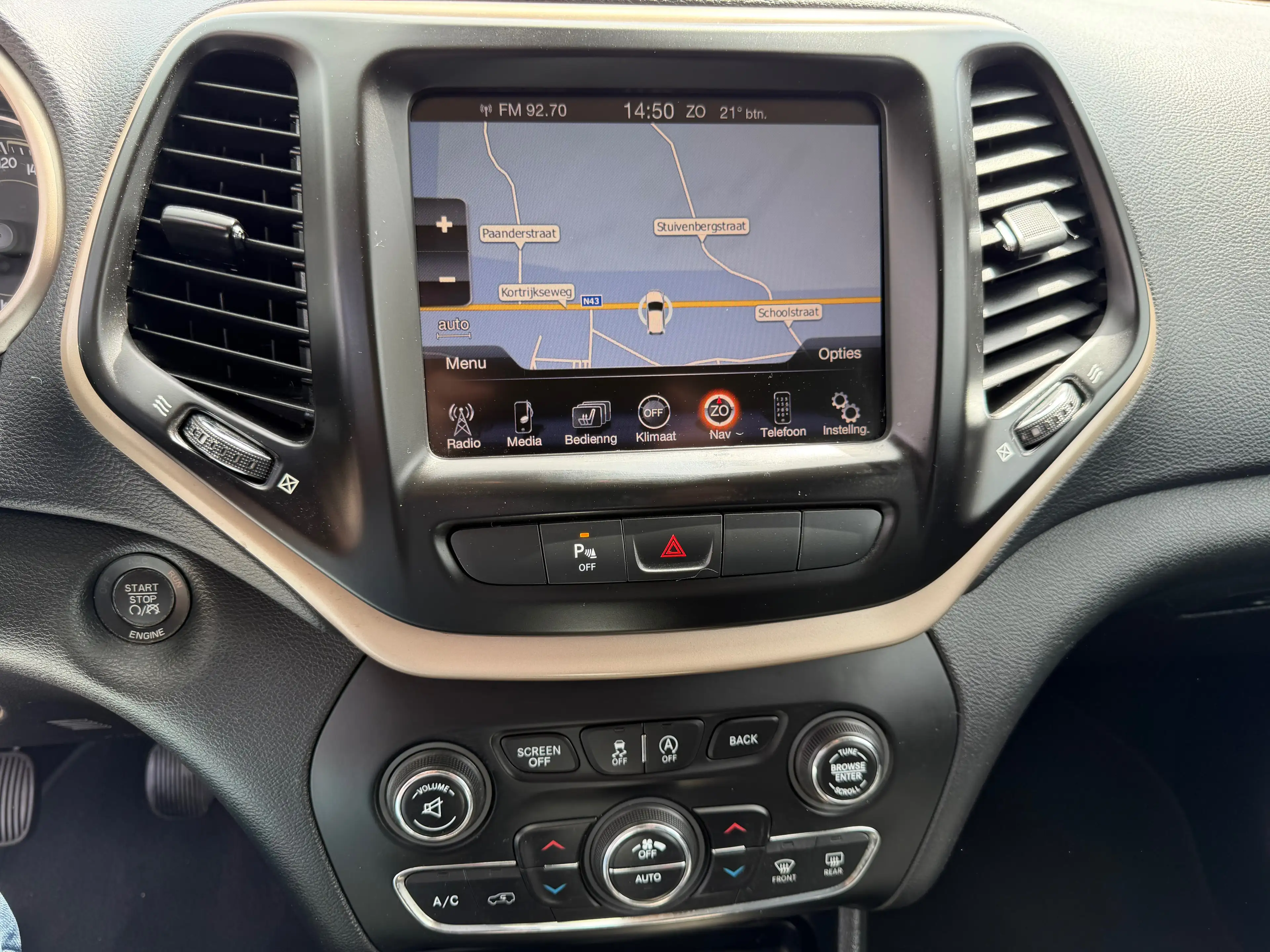 Jeep Cherokee Cherokee 2.0 MJD 4WD Limited Drive I — photo 15