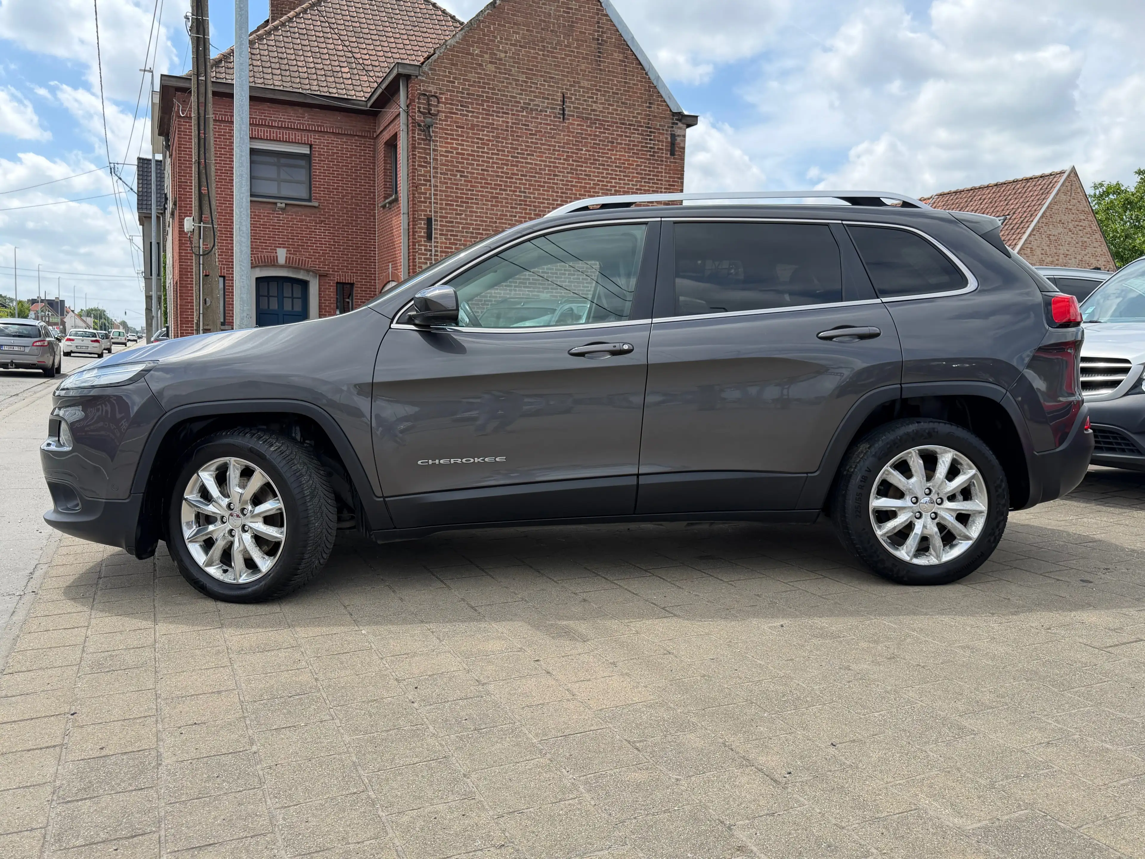 Jeep Cherokee Cherokee 2.0 MJD 4WD Limited Drive I — photo 2