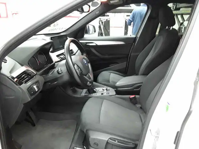 BMW X1 view 7