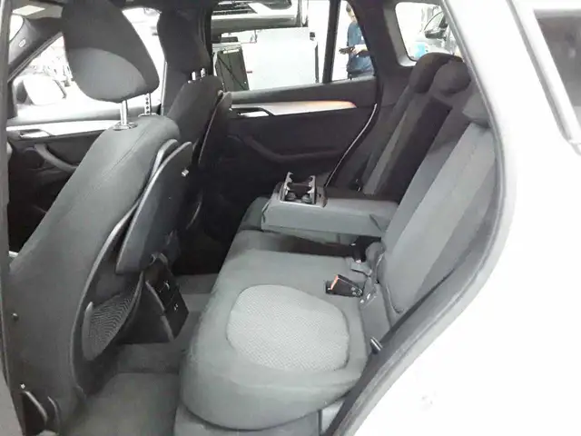 BMW X1 view 13