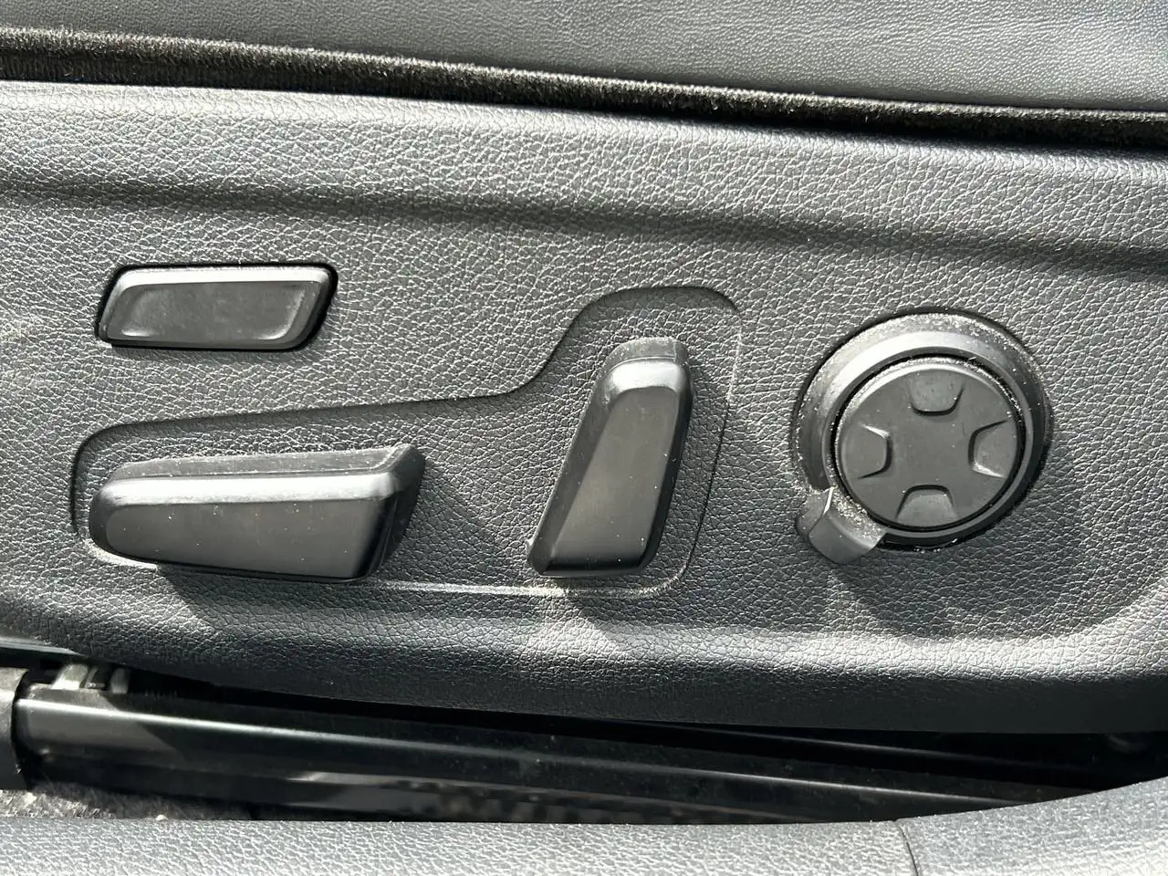 Kia Stinger снимка Kia Stinger