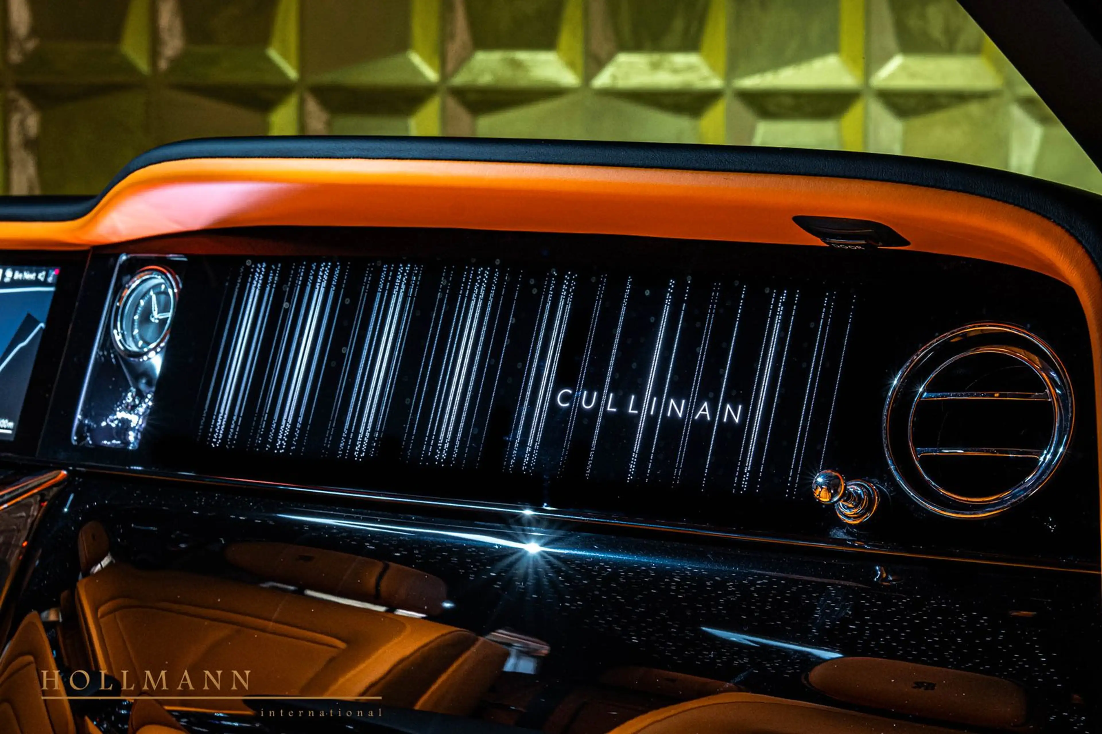 Rolls-Royce Cullinan + SERIES II + 4 SEATS + PROD. 2026 — photo 12