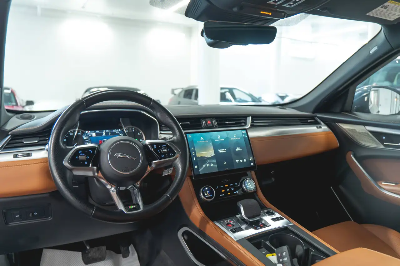 Jaguar F-Pace снимка Jaguar F-Pace