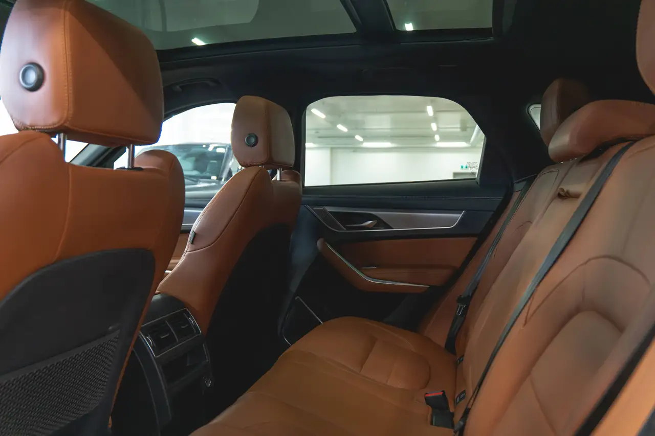 Jaguar F-Pace снимка Jaguar F-Pace