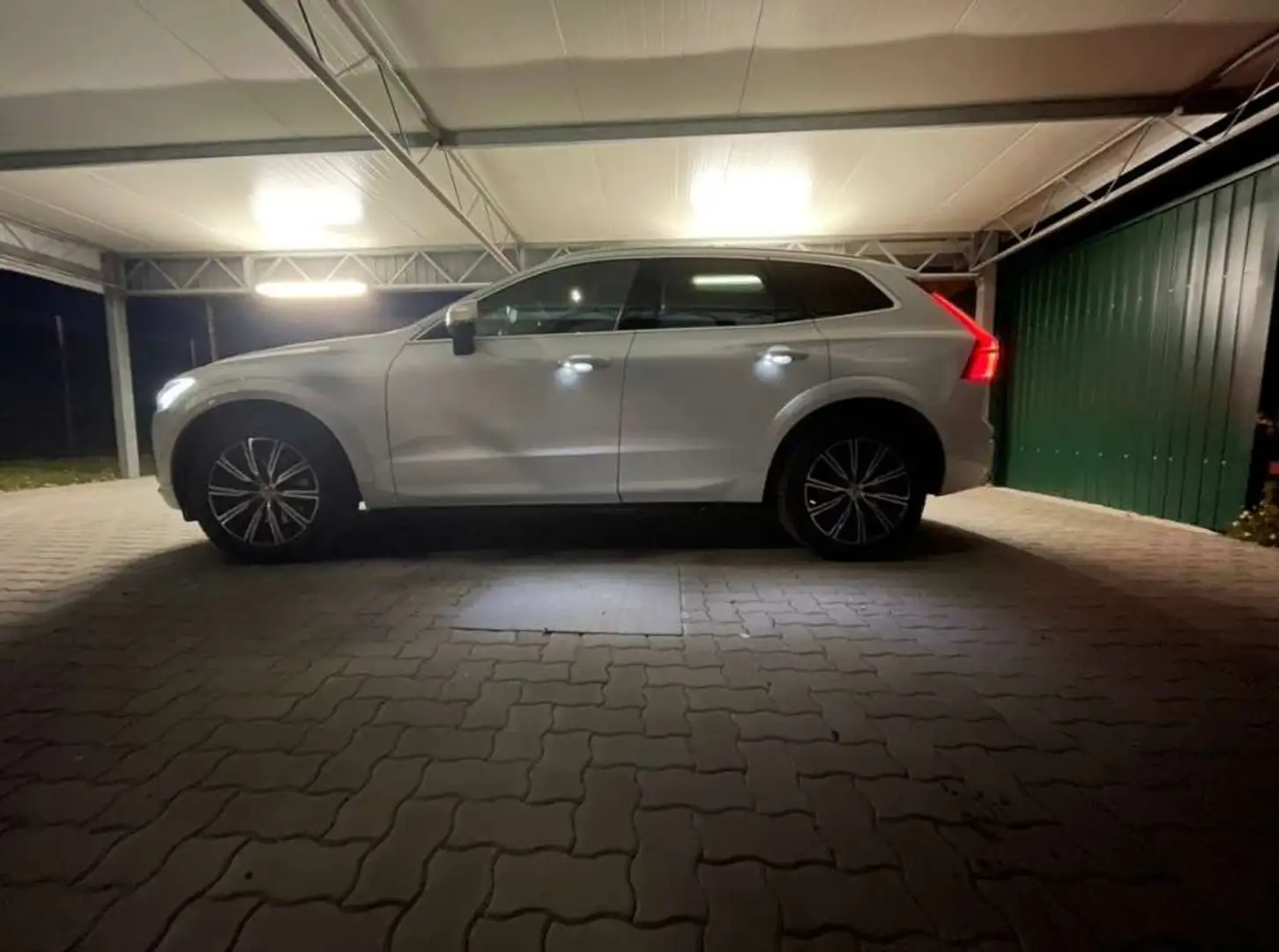 Volvo XC60 XC60 D5 R-Design AWD Geartronic R-Design Weiß - 2