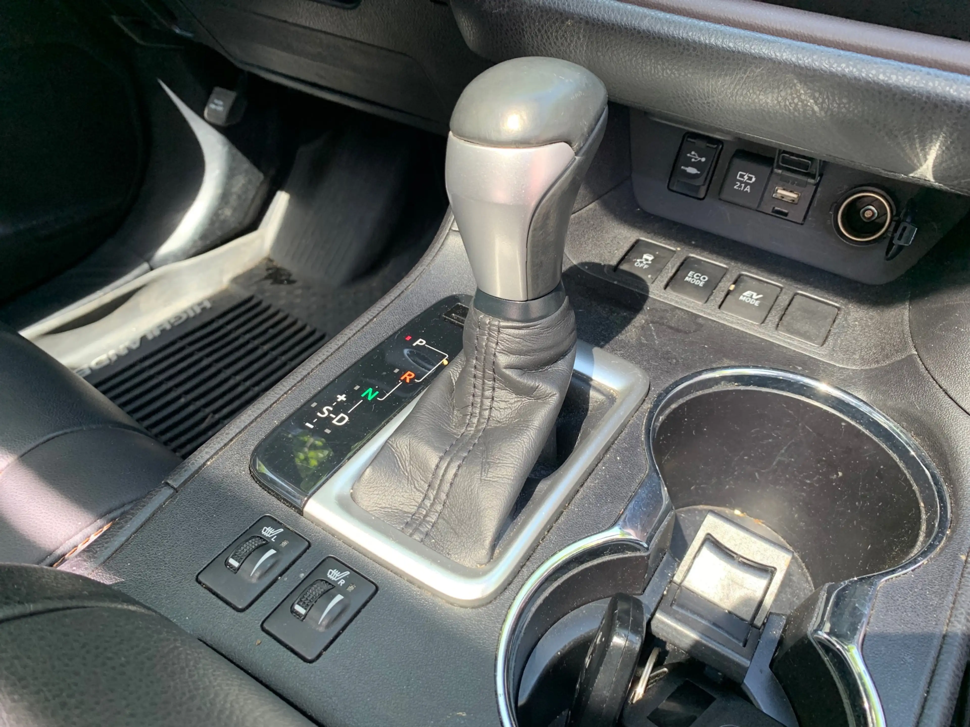 Toyota Highlander 3.5 Hybride XLE AWD|8 Persoons|64000KM|Camera|Navi — photo 22