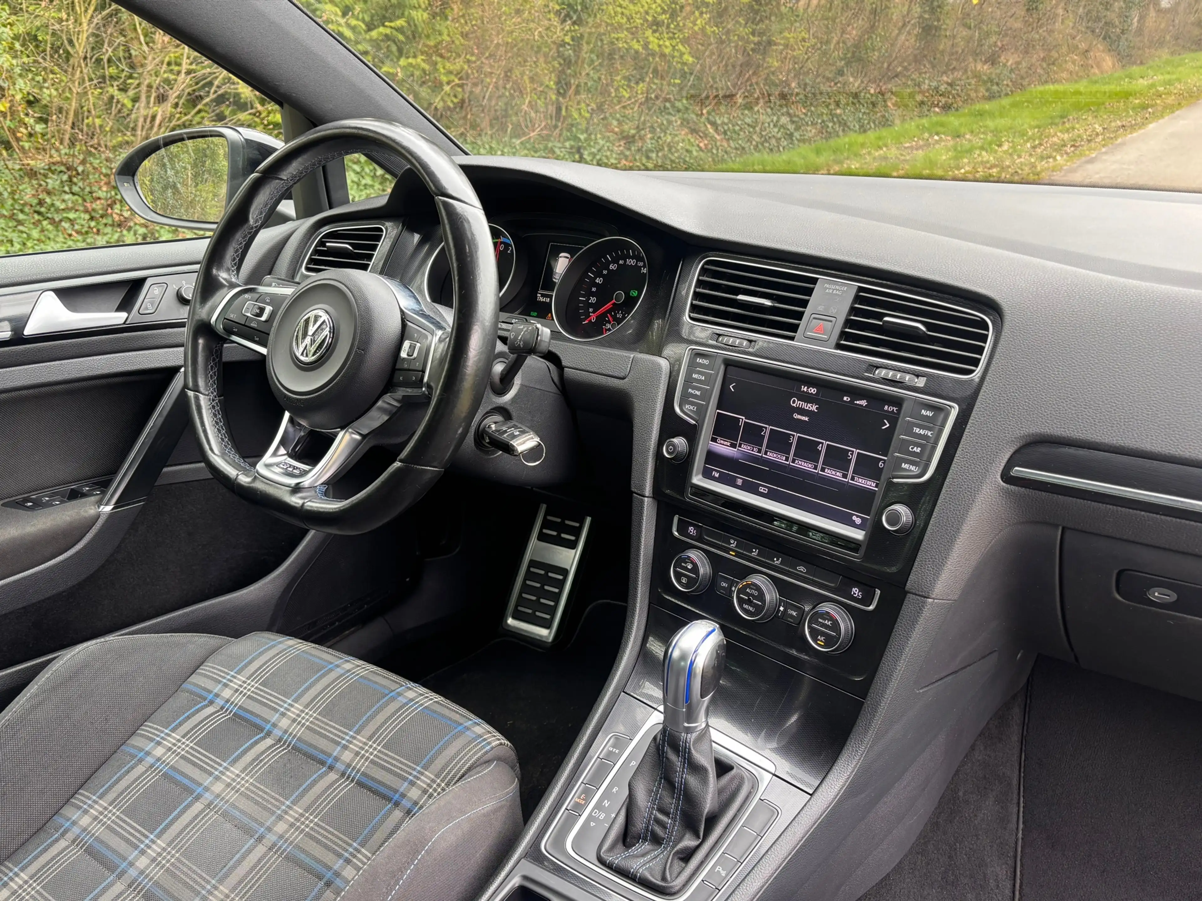 Volkswagen Golf GTE 1.4 TSI | DSG + Cruise control + Navi Nu € 9.999,- — photo 4