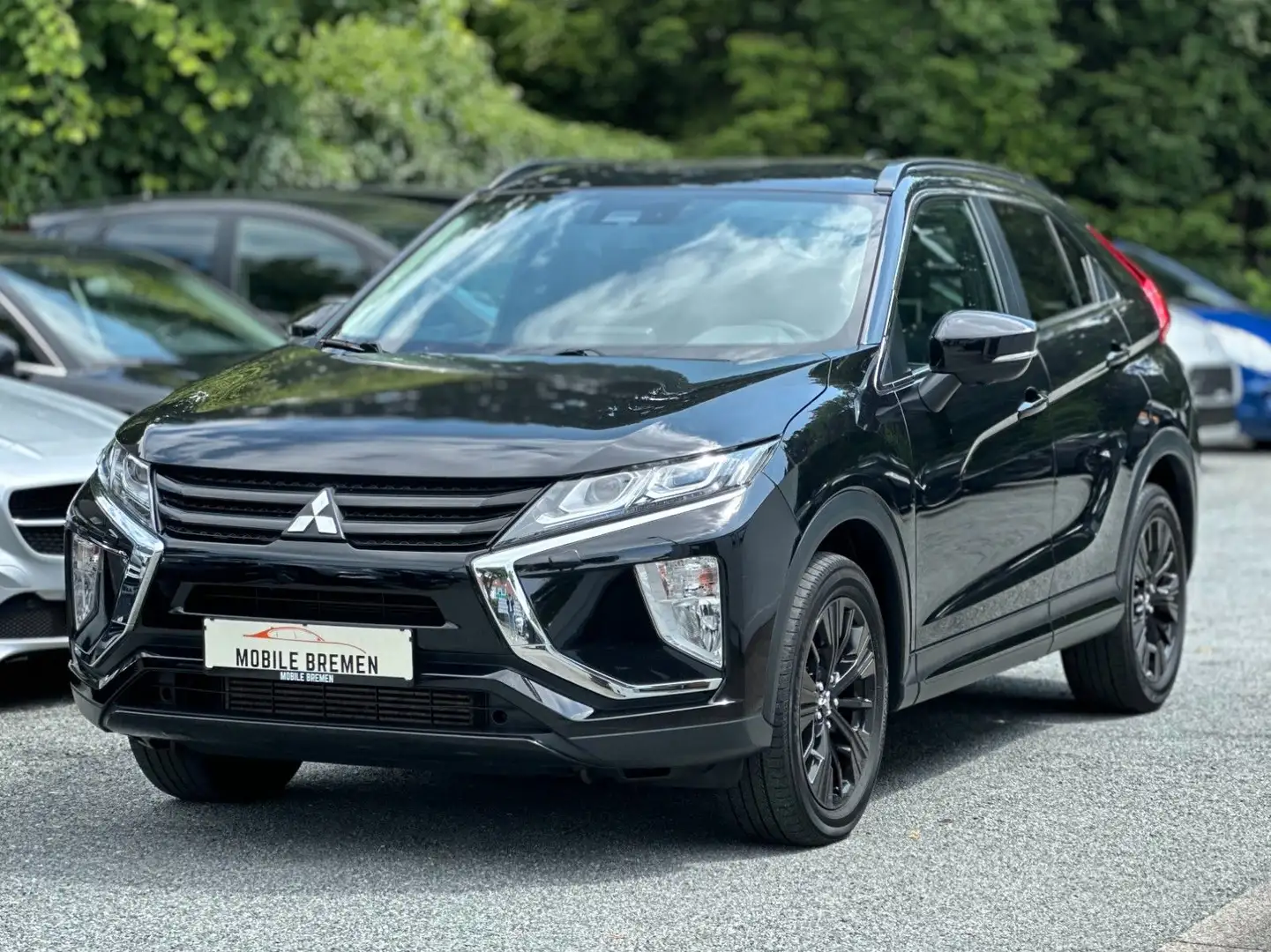 Mitsubishi Eclipse Cross Active+ 4WD AHK*LED*KEYLESS Negro - 1