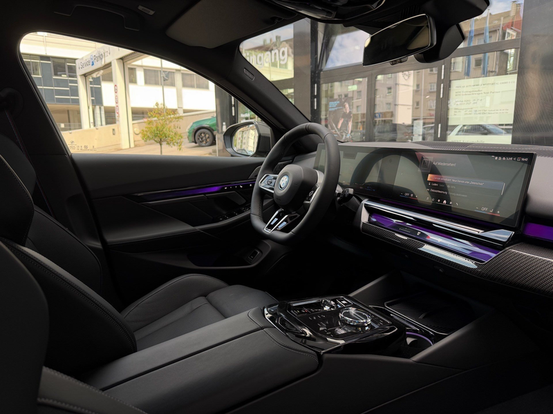 BMW 550 e xDrive Touring M Sport Pro DA/PA Prof AHK 21" — photo 6