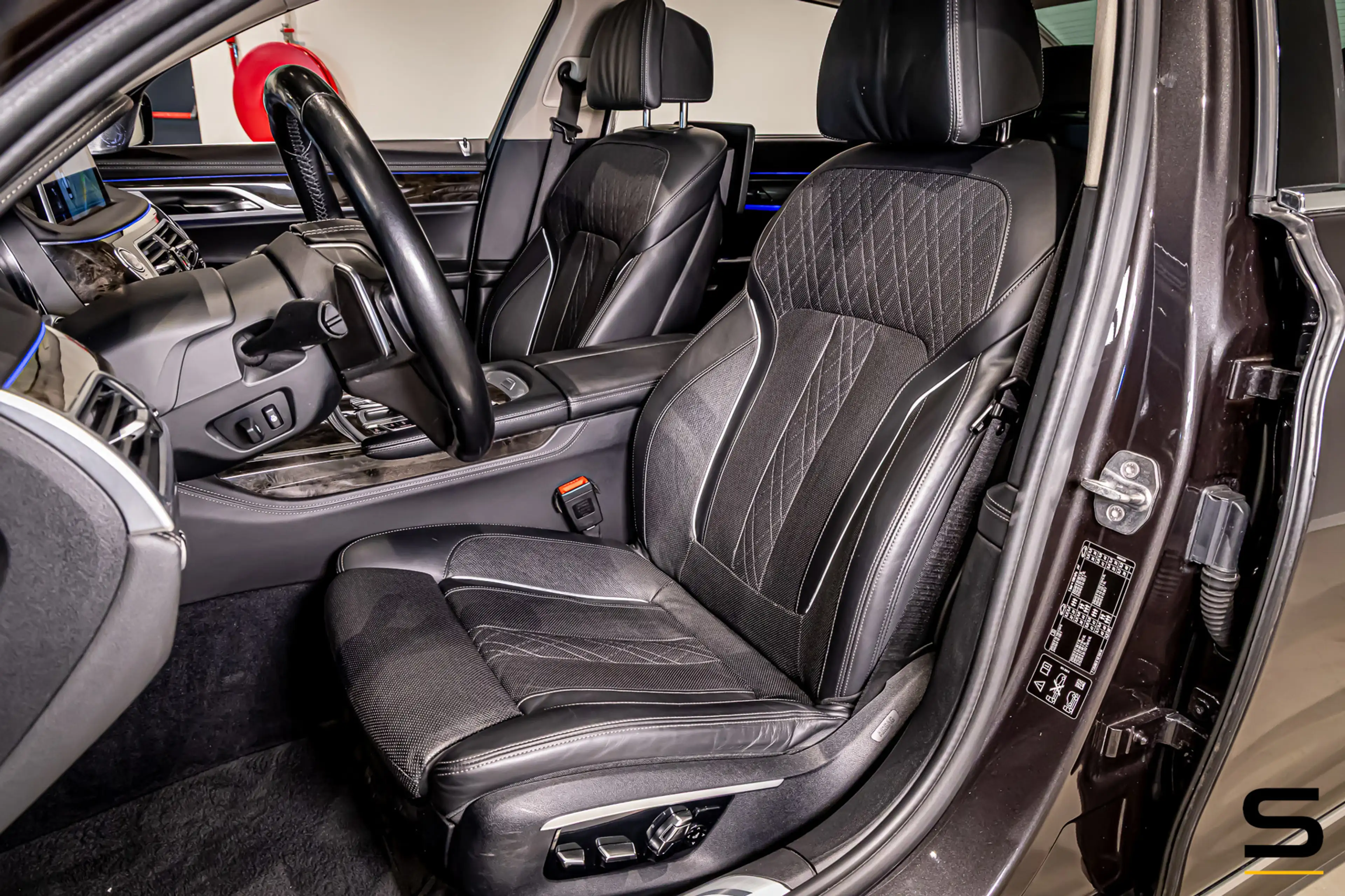 BMW 750 7-serie 750Li xDrive High Executive|Pano|B&W|Massa — photo 2