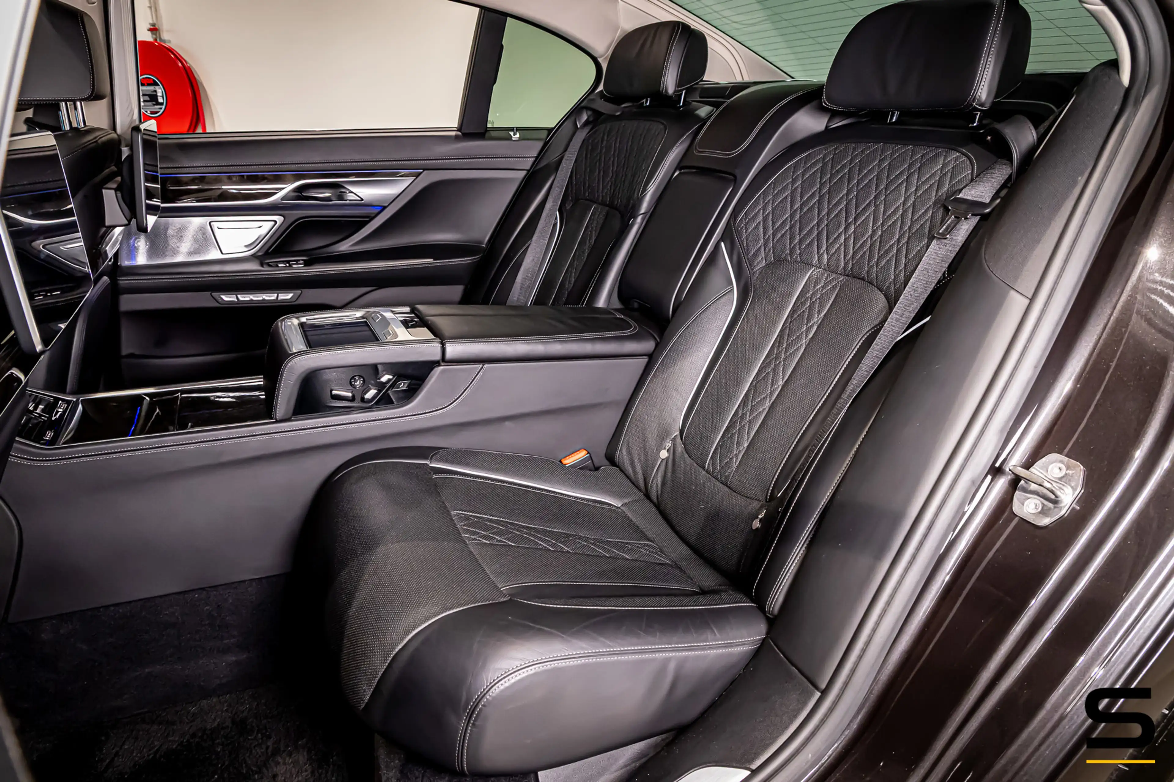 BMW 750 7-serie 750Li xDrive High Executive|Pano|B&W|Massa — photo 11