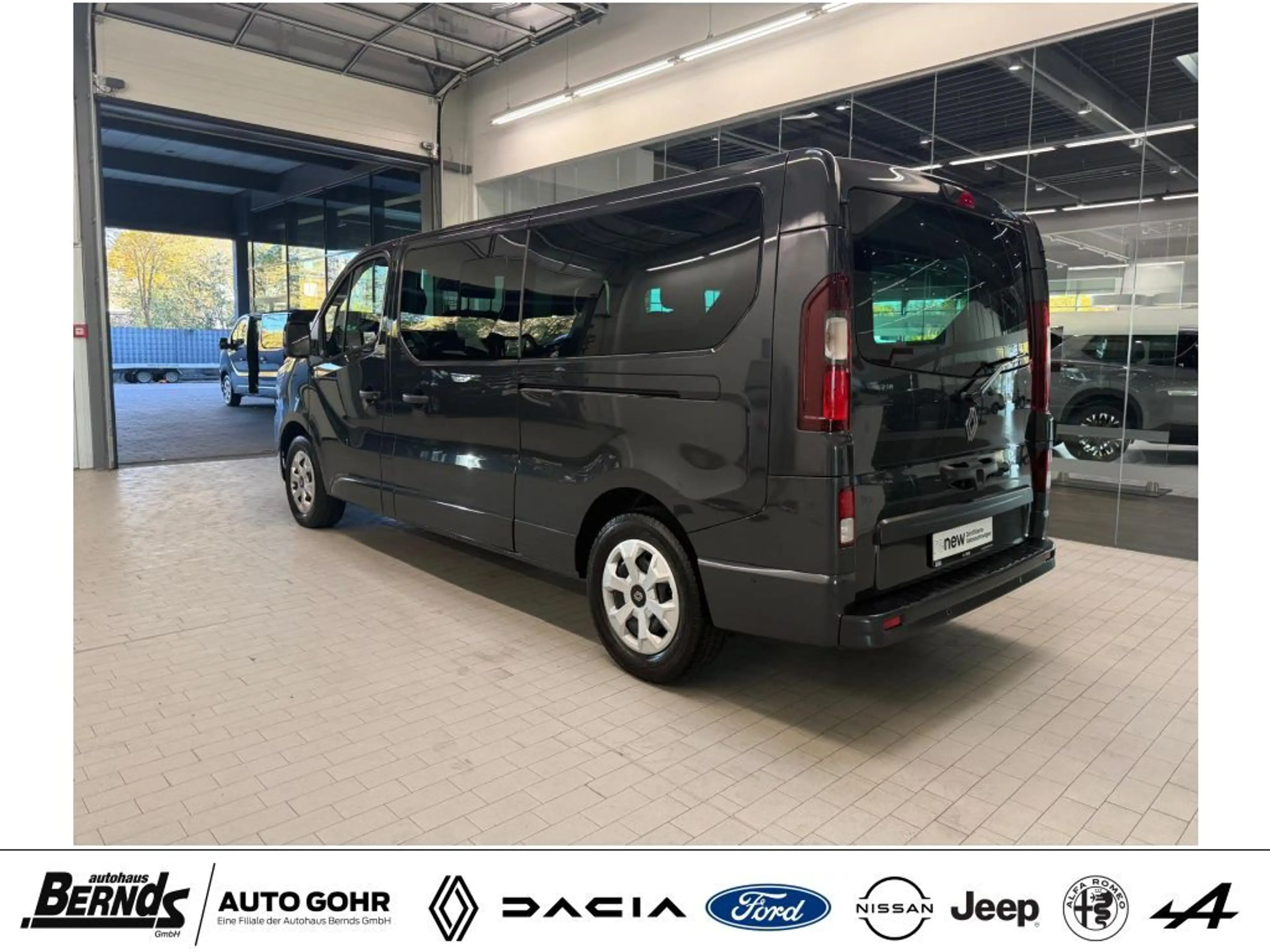 Renault Trafic 150 Grand Evo 8-Sitze Navi DAB+ Kamera PDC Temp. — photo 10
