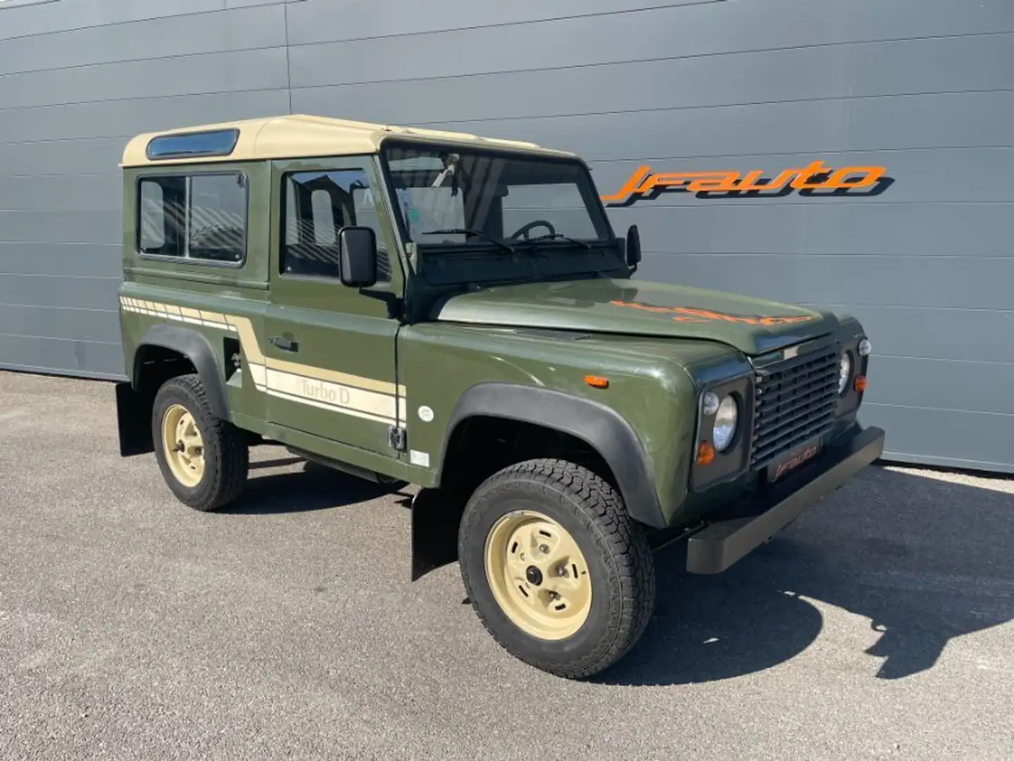 Land Rover Defender 90 TURBO D 4X4 Green - 1