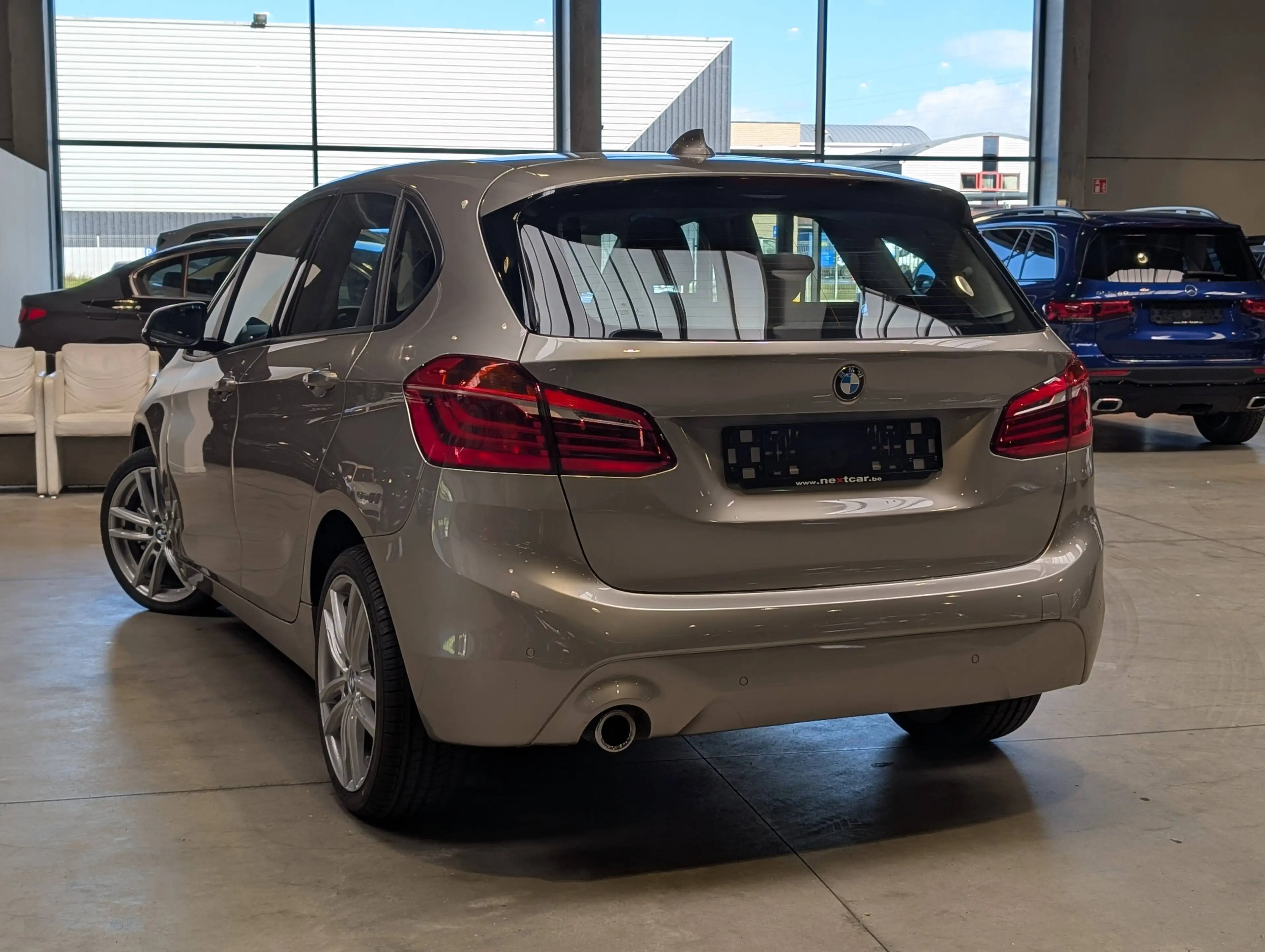 BMW 216 d Active Tourer **FACELIFT-NAVI-PDC AV&AR** — photo 12
