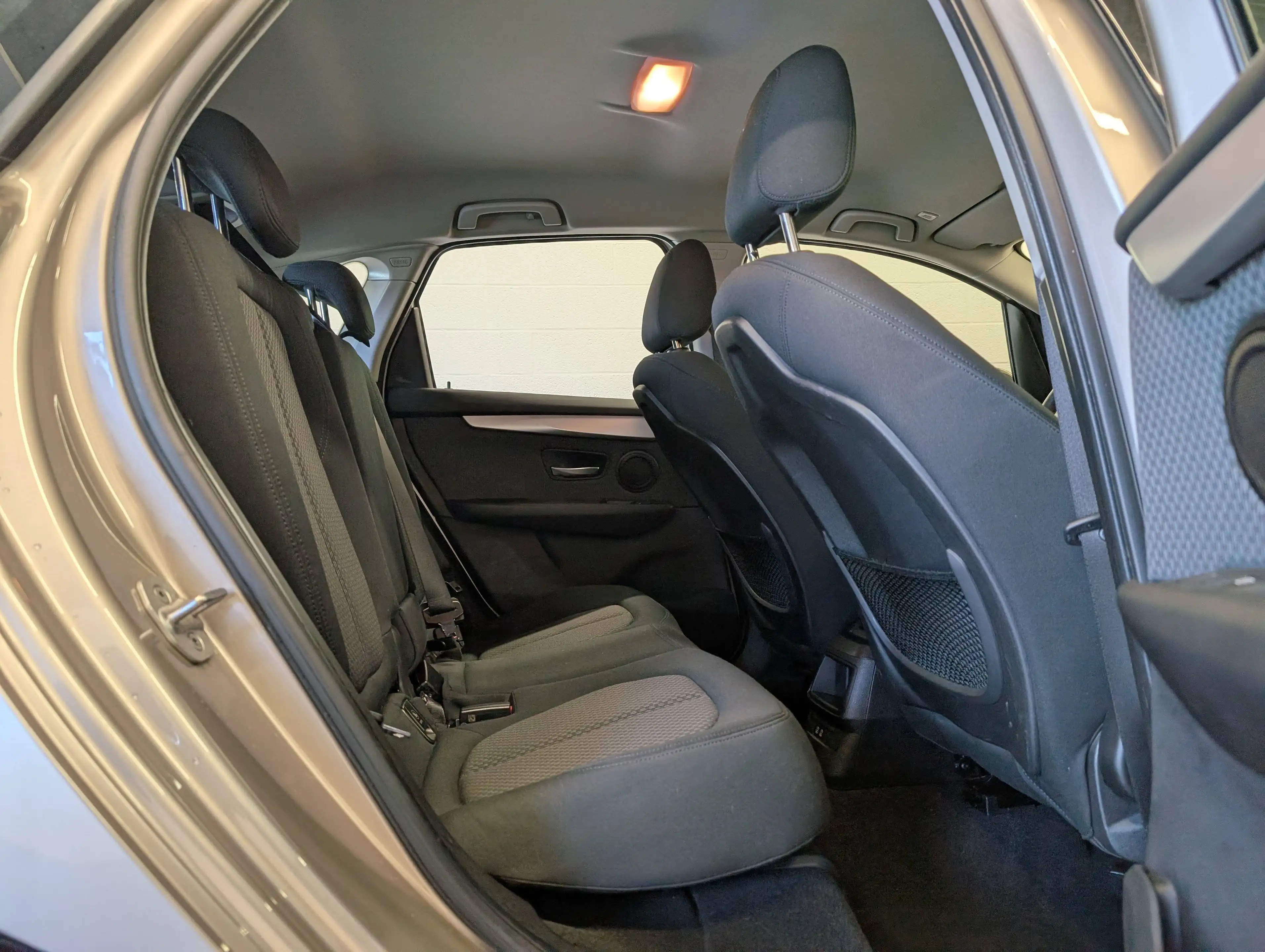BMW 216 d Active Tourer **FACELIFT-NAVI-PDC AV&AR** — photo 15