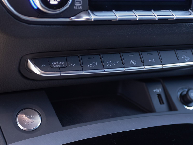 Audi Q5 S line 55TFSIe qu Navi Matrix AHK — photo 21