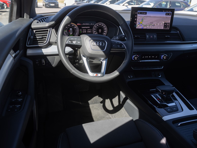 Audi Q5 S line 55TFSIe qu Navi Matrix AHK — photo 23