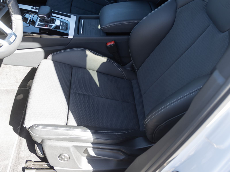 Audi Q5 S line 55TFSIe qu Navi Matrix AHK — photo 14