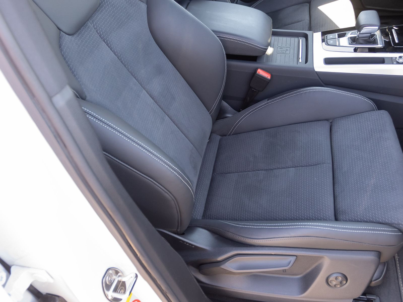 Audi Q5 S line 55TFSIe qu Navi Matrix AHK — photo 26