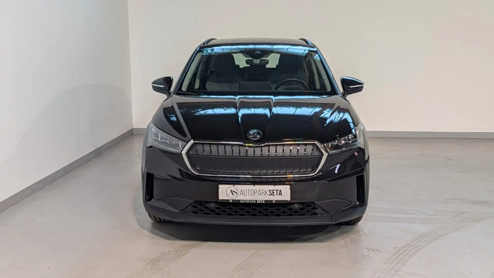 Skoda Enyaq 60 Loft 132kW AID*LANE*FRONT*LED*AHK*19" Schwarz - 2