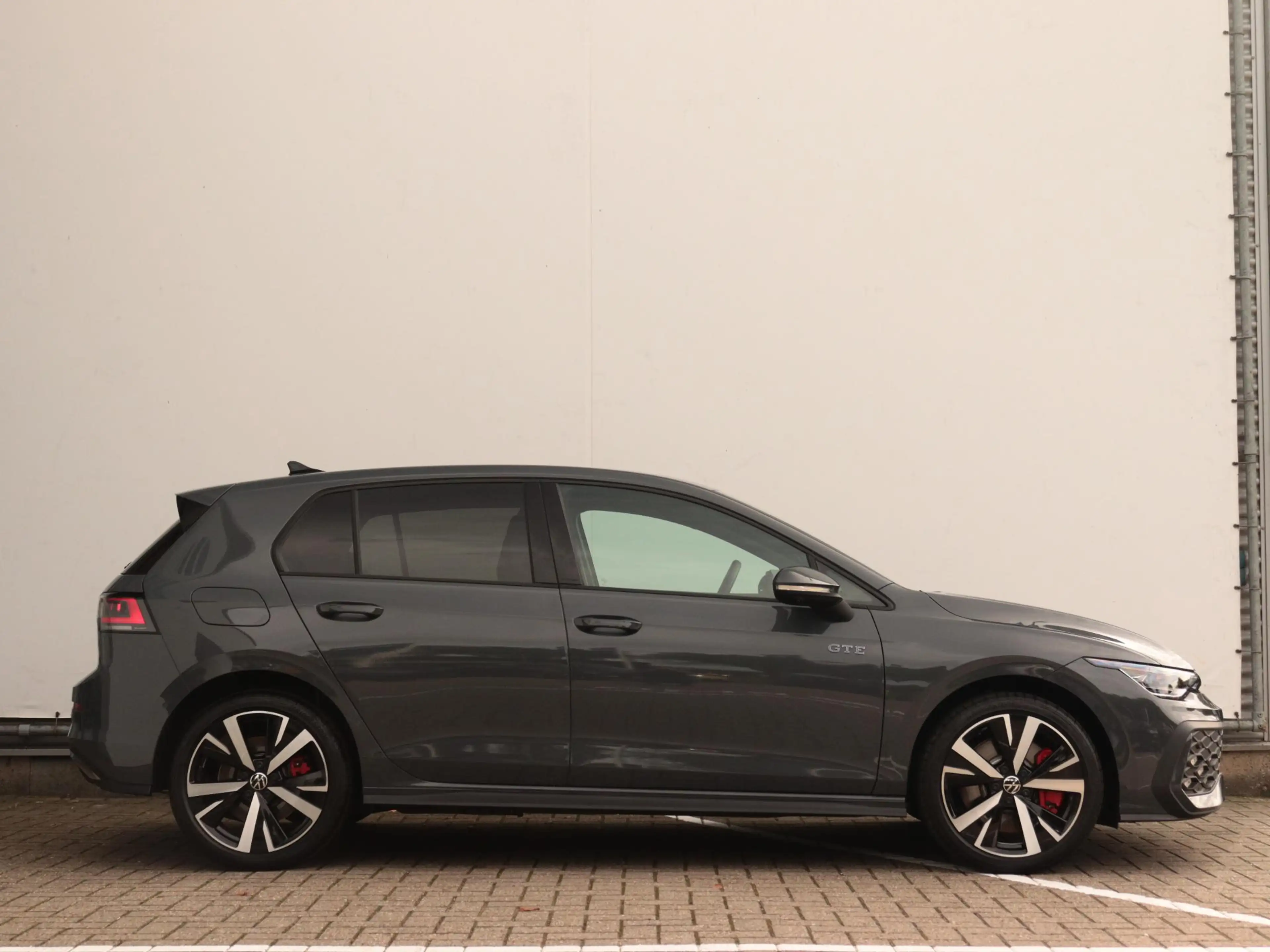 Volkswagen Golf GTE 8 1.5 eHybrid 272pk | SOH 99,9 % | Leder | Trekhaa — photo 2
