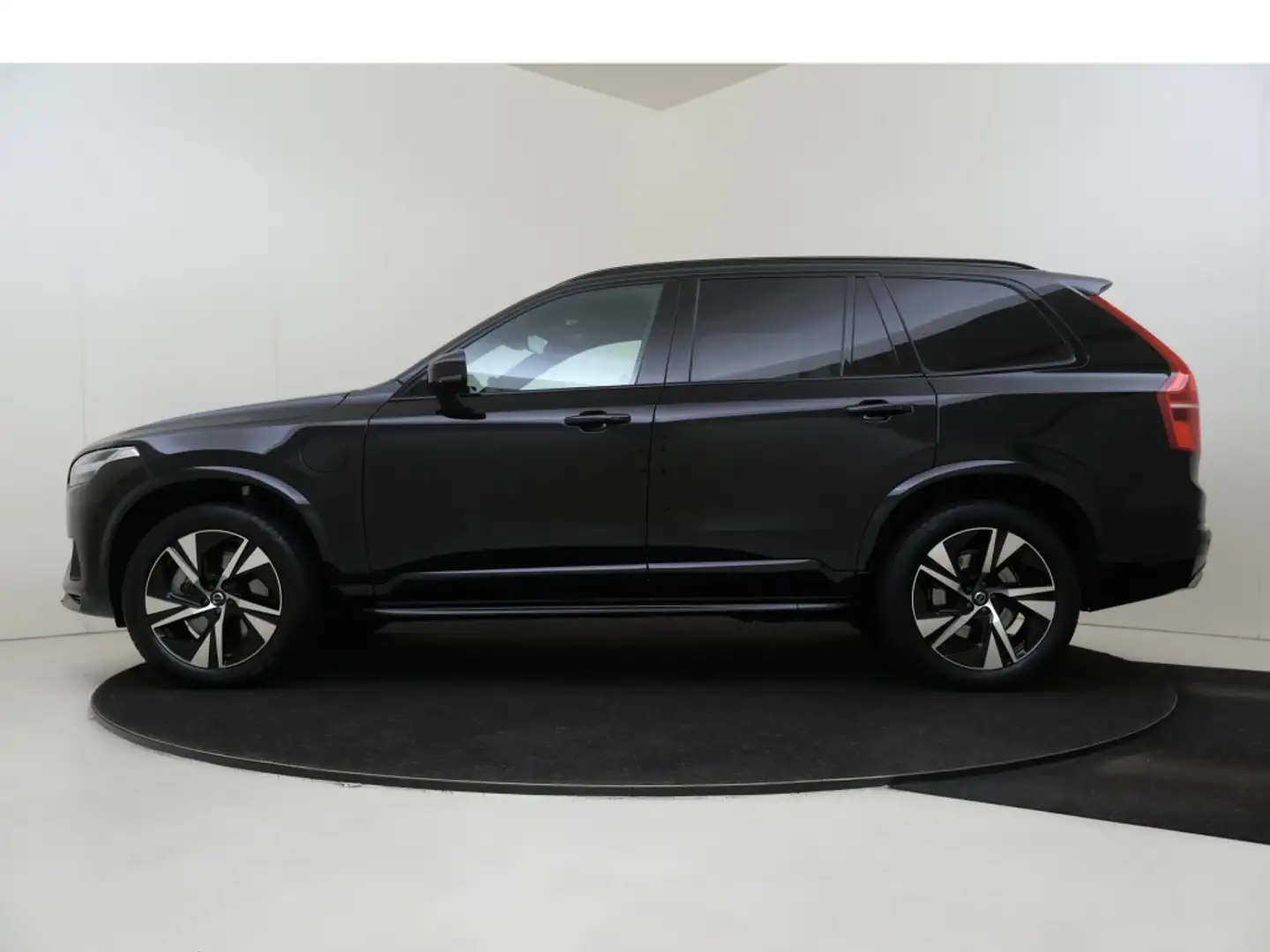 Volvo XC90 T8 AWD R-Design | 360° Camera | Panoramadak | Zwart - 2