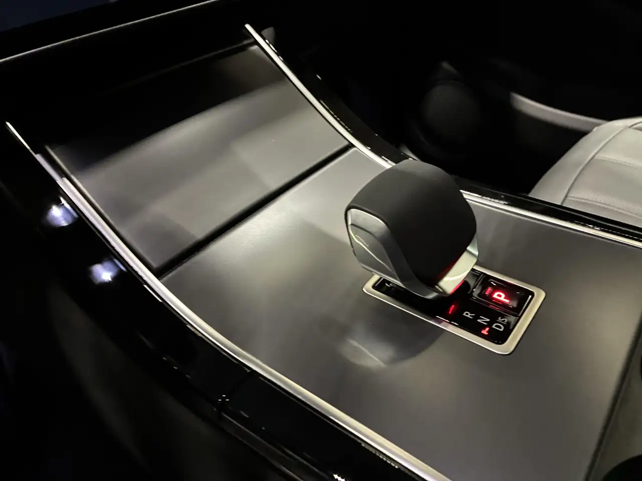 Land Rover Range Rover Evoque 2026 — фото 12