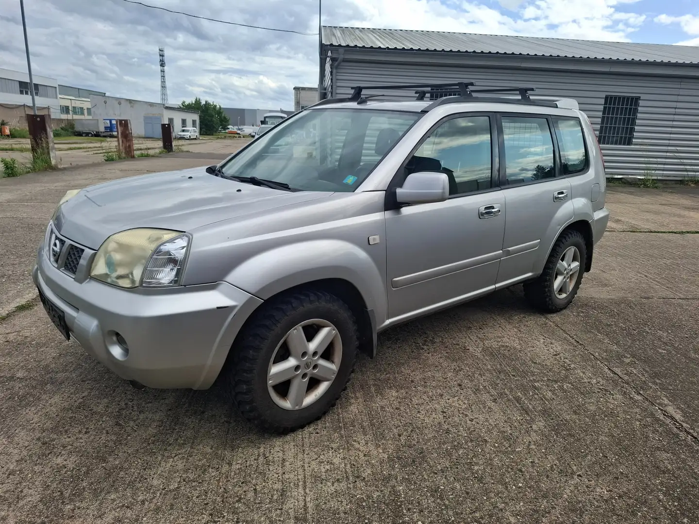 Nissan X-Trail Sport Šedá - 2
