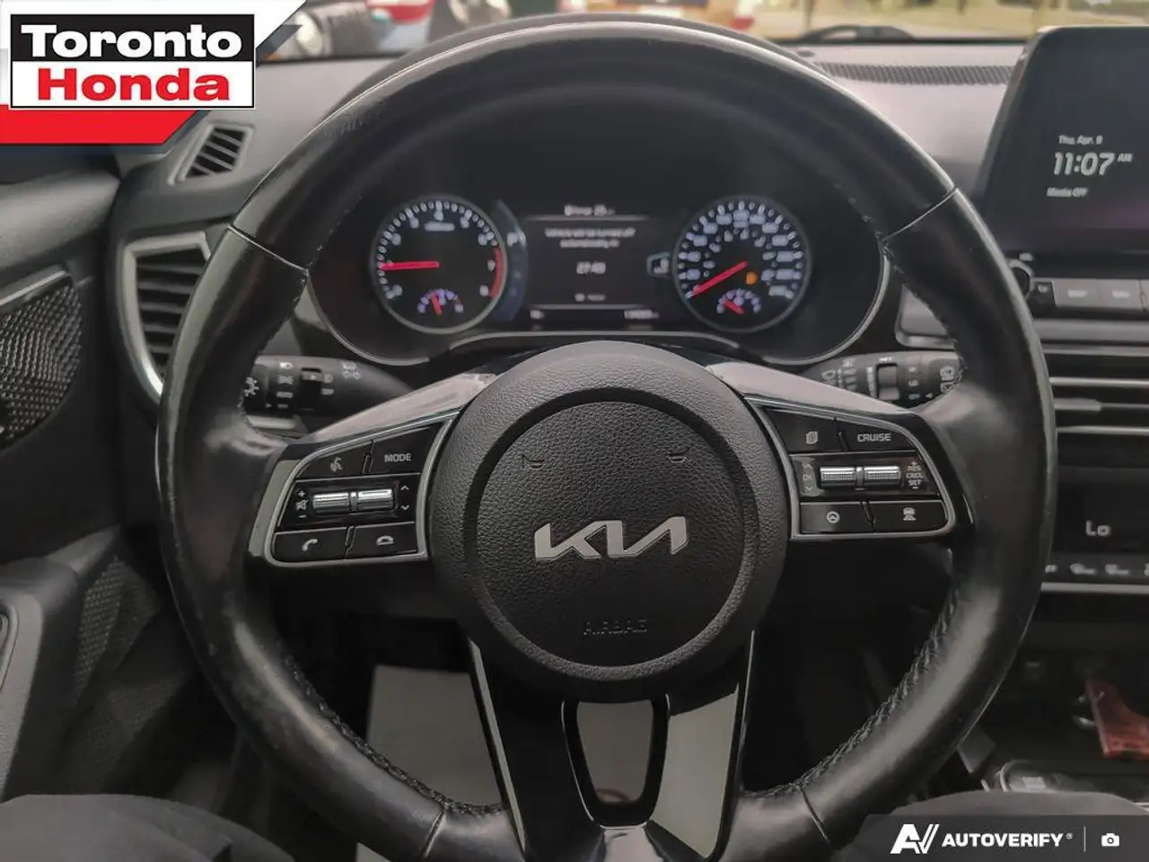 Kia Seltos снимка Kia Seltos