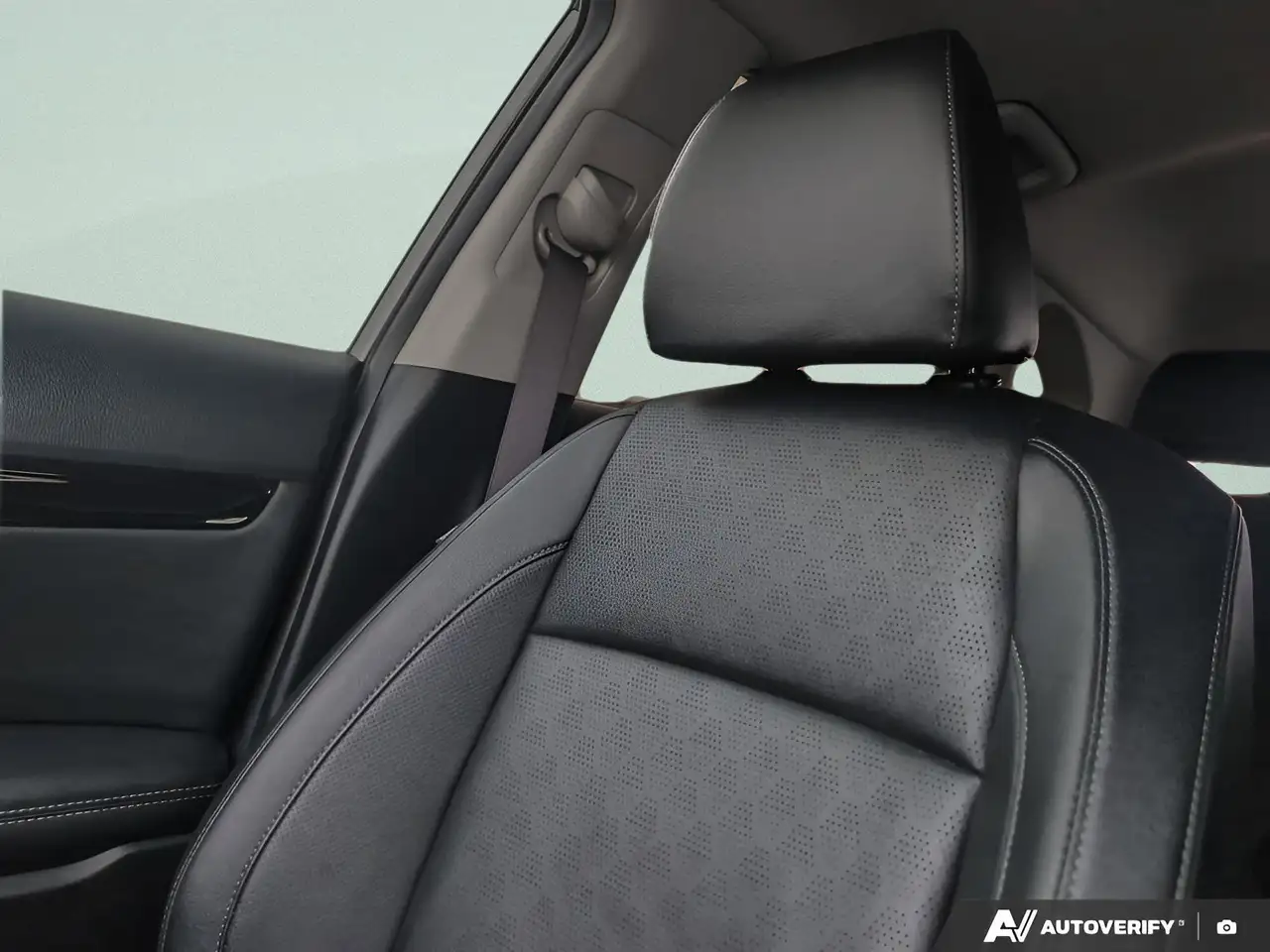 Kia Seltos снимка Kia Seltos
