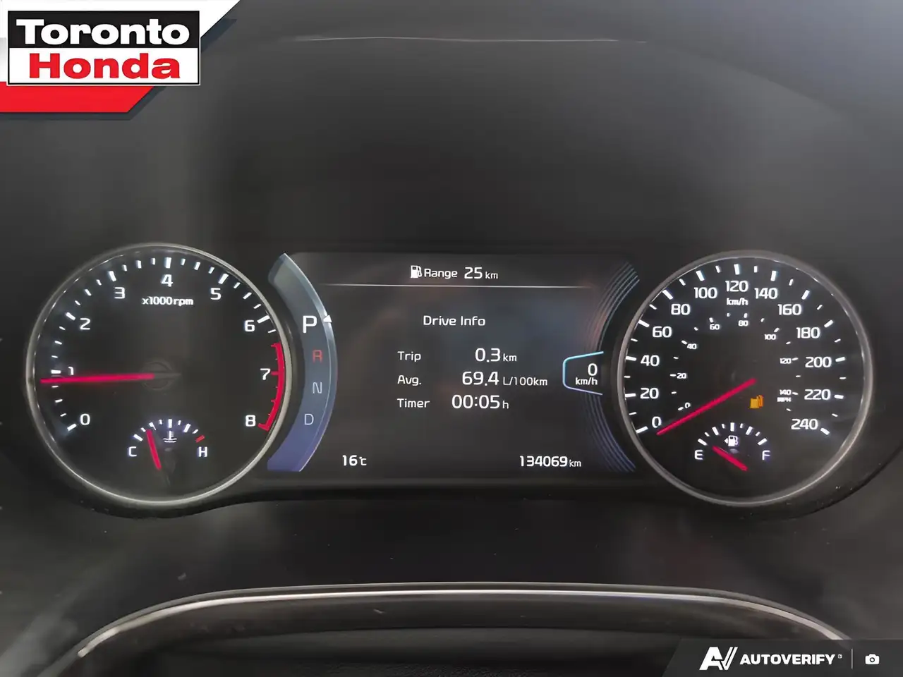 Kia Seltos снимка Kia Seltos