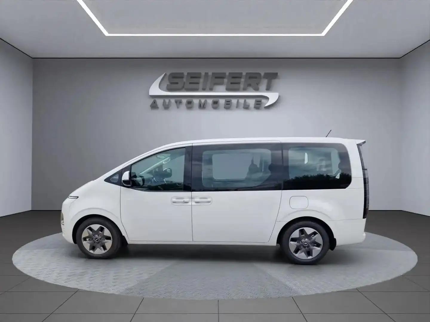 Hyundai STARIA I HEV I DCT I TREND I 9-Sitzer I AROUND-VIEW I NAV Wit - 2