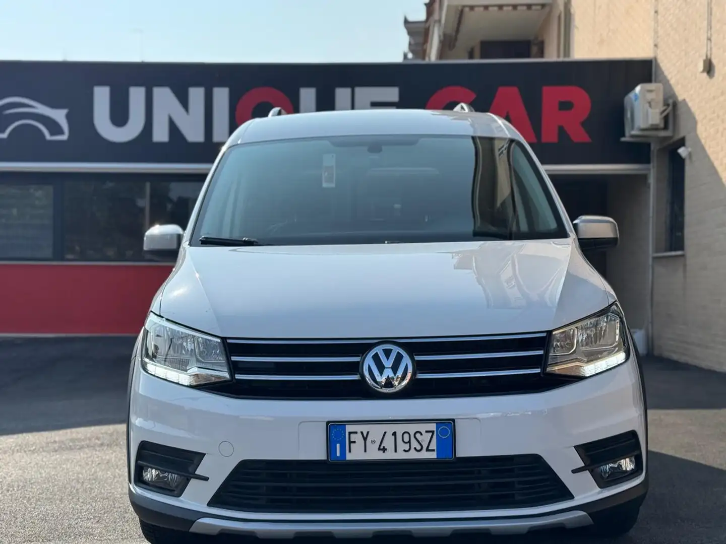 Volkswagen Caddy 2.0 TDI 122 CV 4MOTION Alltrack Bianco - 2