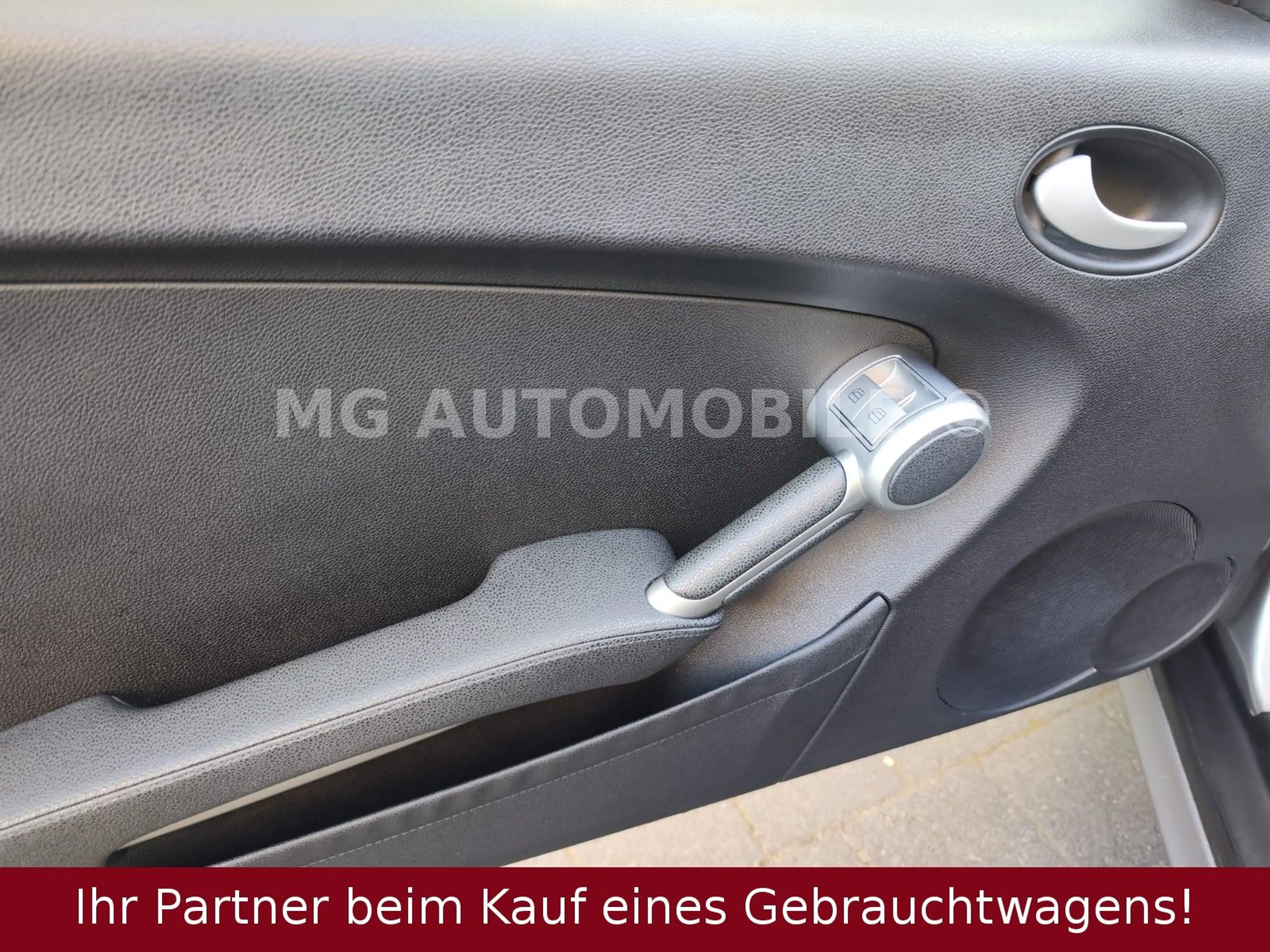 Mercedes-Benz SLK 200 Kompressor 2.Hd Airscarf Bi-Xenon Aut. — photo 15