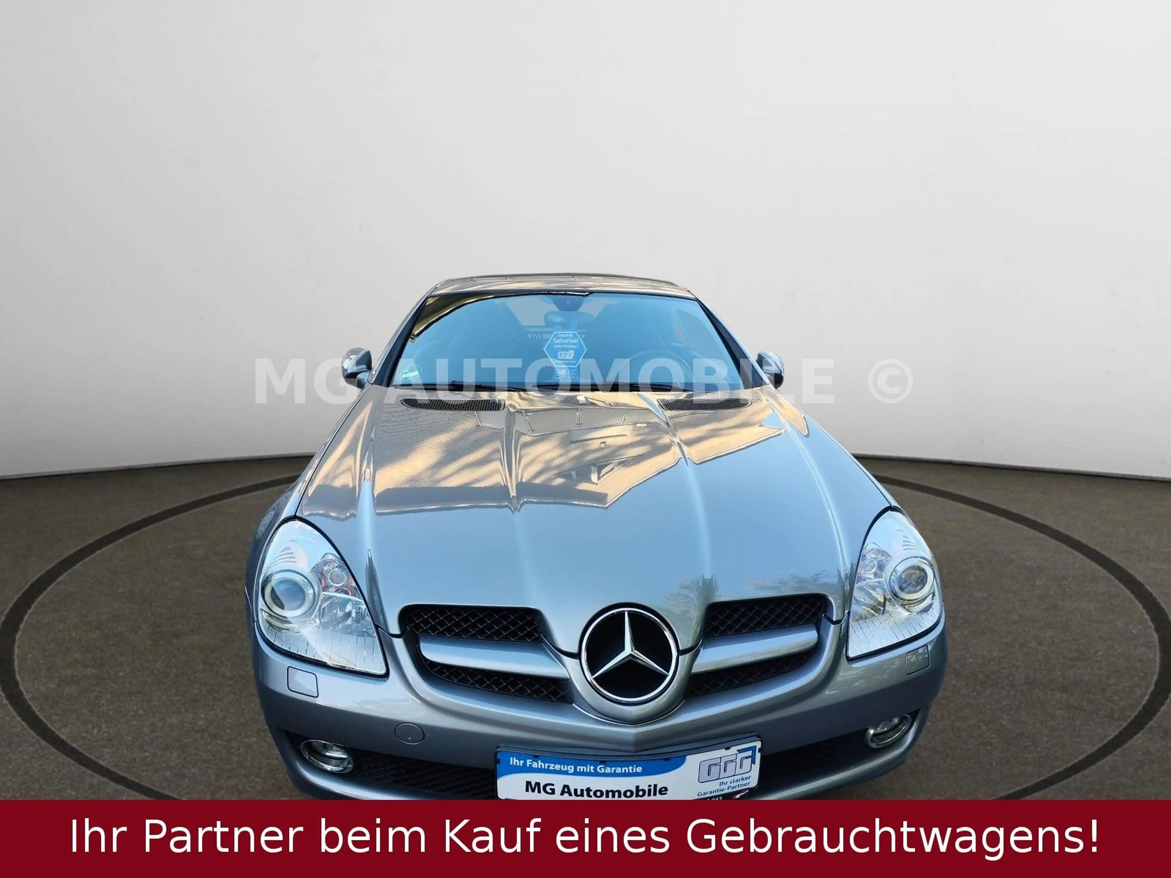 Mercedes-Benz SLK 200 Kompressor 2.Hd Airscarf Bi-Xenon Aut. — photo 3